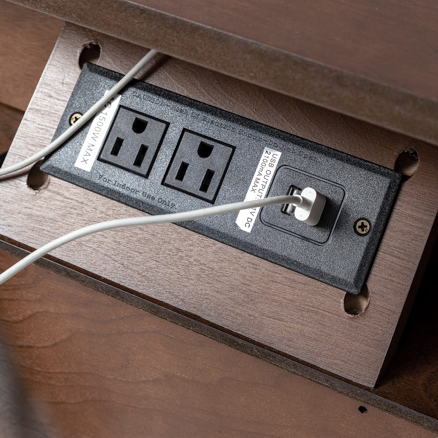Mid Century Modern Nightstand with 2 Drawers & Built-in USB Outlets - Stylish Bedside Table for Bedroom, Living Room, or Office