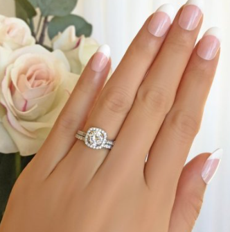Engagement Rings for Women - Diamond Wedding Bands for Couples, Fashionable Inlaid Diamond Rings for Her - Perfect for Proposals, Anniversaries & Romantic Occasions