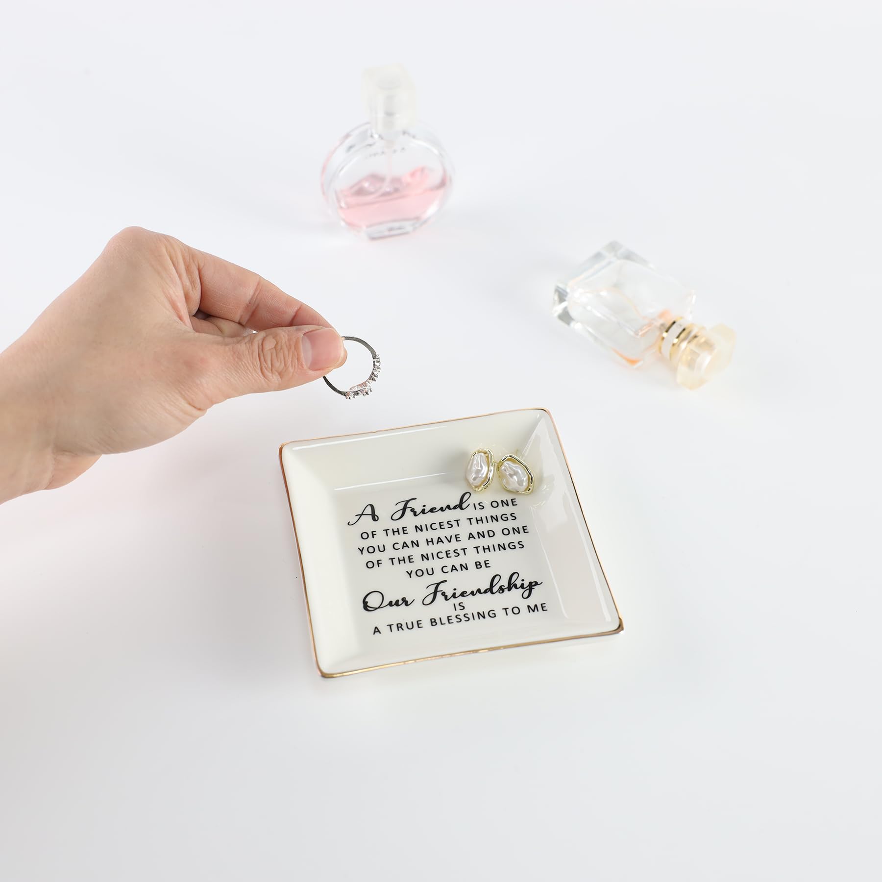 HOME SMILE Ceramic Ring Dish - Elegant Jewelry Tray for Rings, Earrings & Small Accessories - Perfect Gift for Mom, Sister & Friends - Bathroom, Bedroom & Vanity Organizer