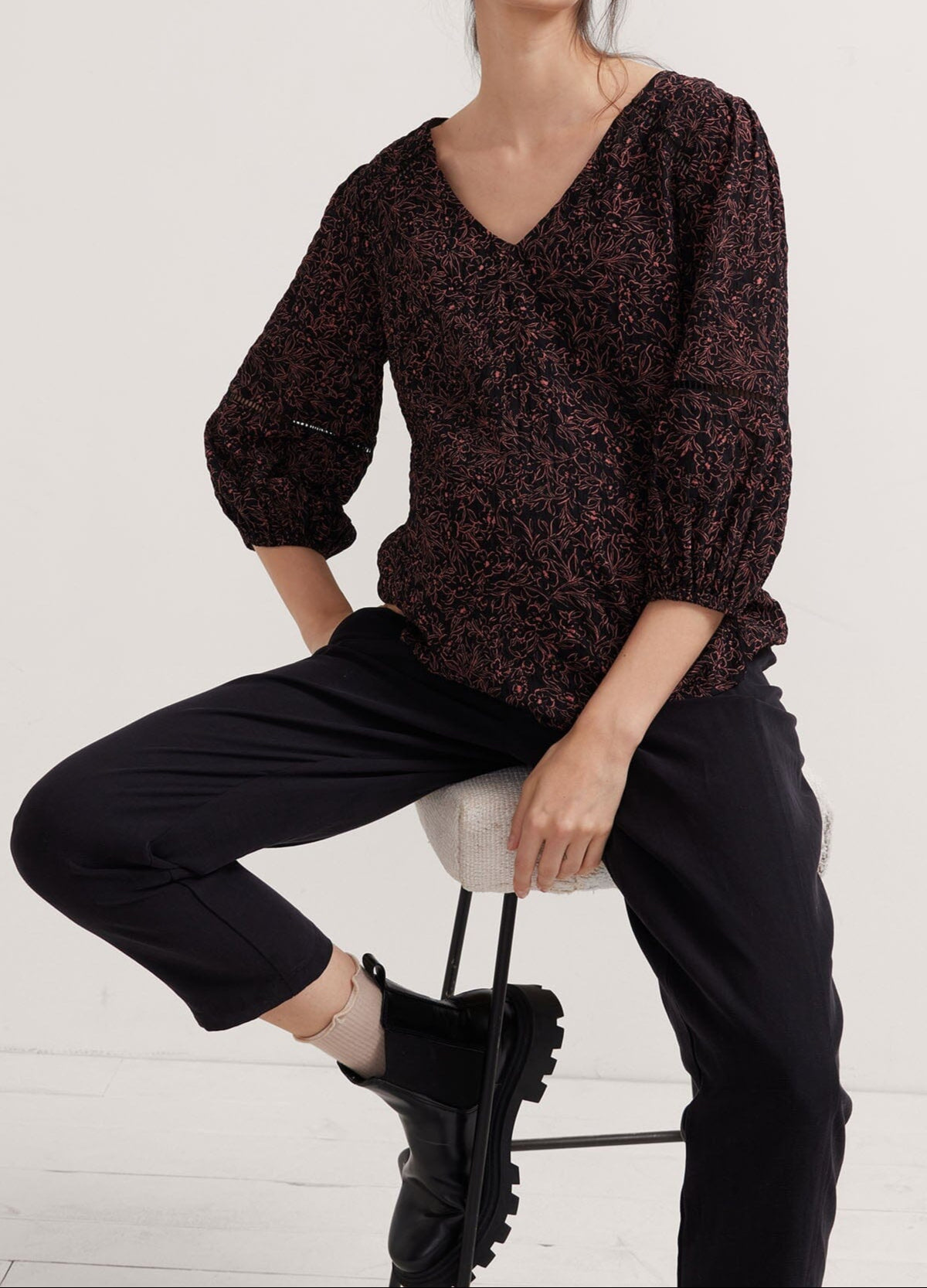 Juliet Top - Women's Fashion Blouse for Casual & Office Wear | Elegant & Comfortable Tops for Everyday Style
