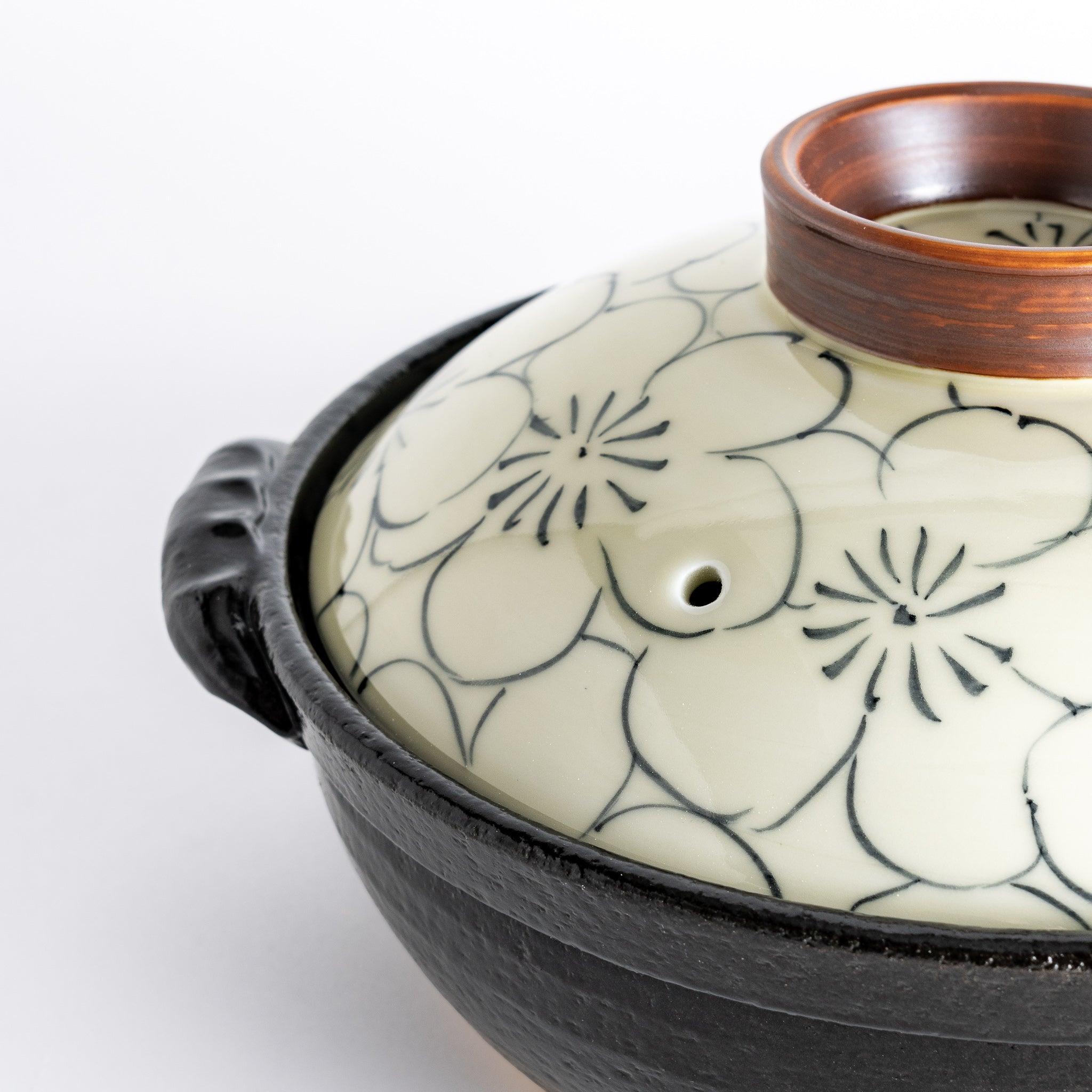 Premium Black Blossom 8-inch Japanese Donabe Clay Pot - Traditional Earthenware for 2-3 People | Perfect for Hot Pot, Stews & Authentic Japanese Cooking at Home