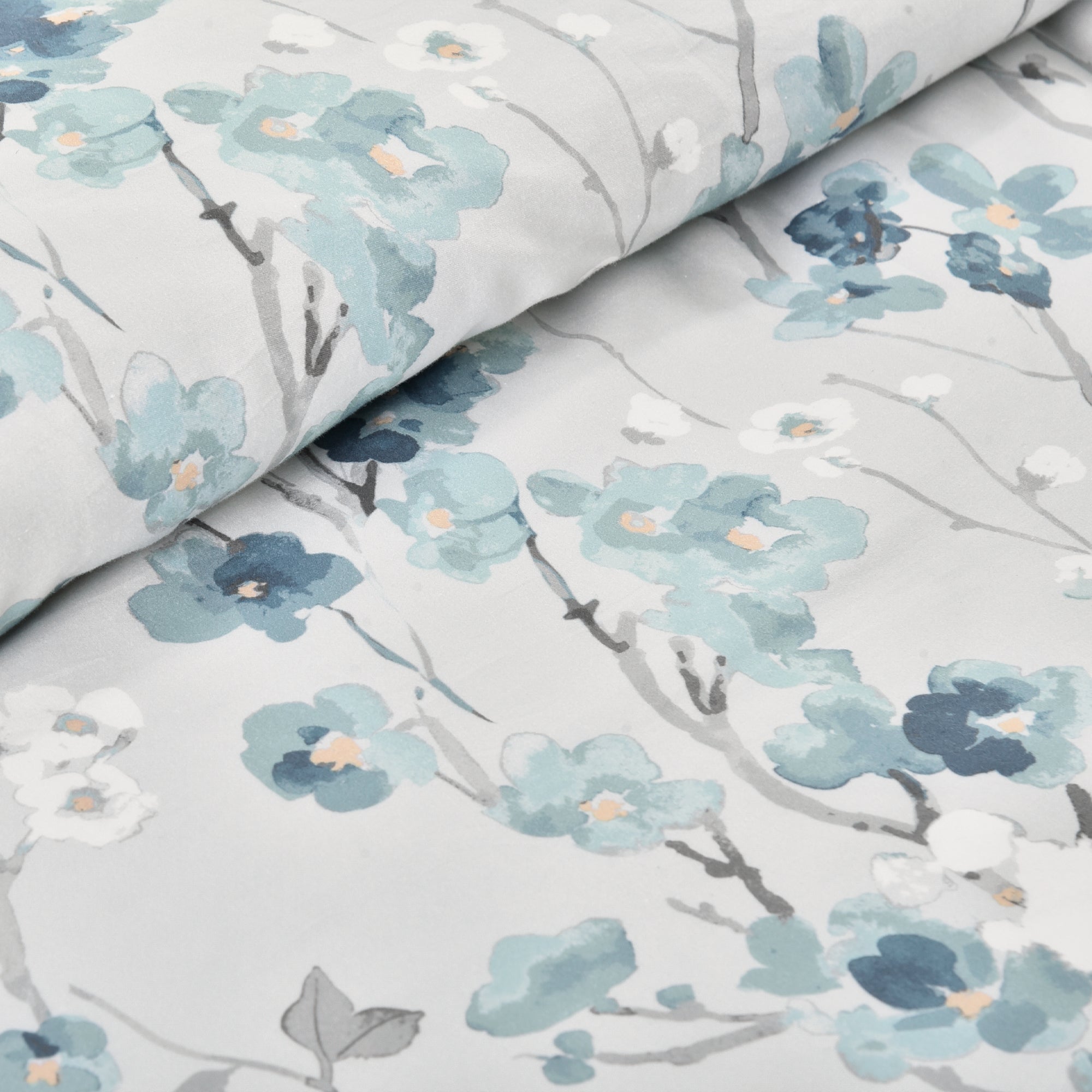 Florina Duvet Cover Set - Queen Size 3-Piece Bedding Set with Zipper Closure | Soft & Breathable Microfiber for All Seasons | Perfect for Master Bedroom, Guest Room & Vacation Homes