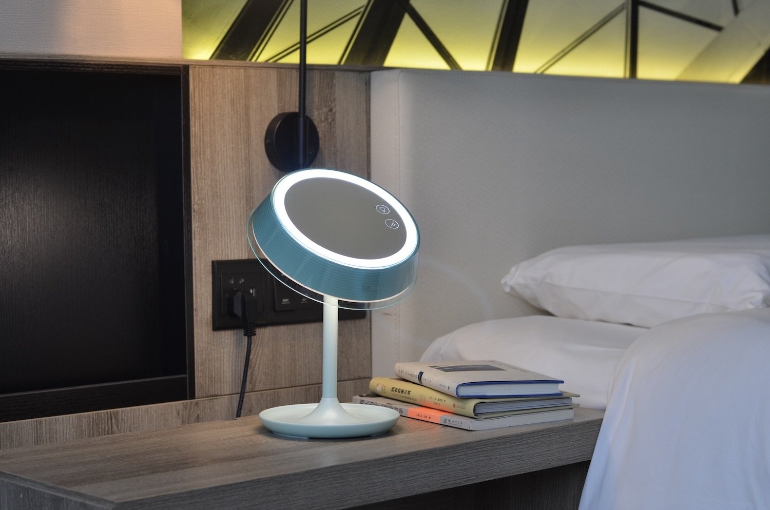 4-in-1 LED Makeup Mirror with Adjustable Lighting Modes - HD Vanity Mirror with Makeup Light, Table Lamp & Night Light (Green) - Perfect for Home Beauty Station, Bedroom Vanity & Travel
