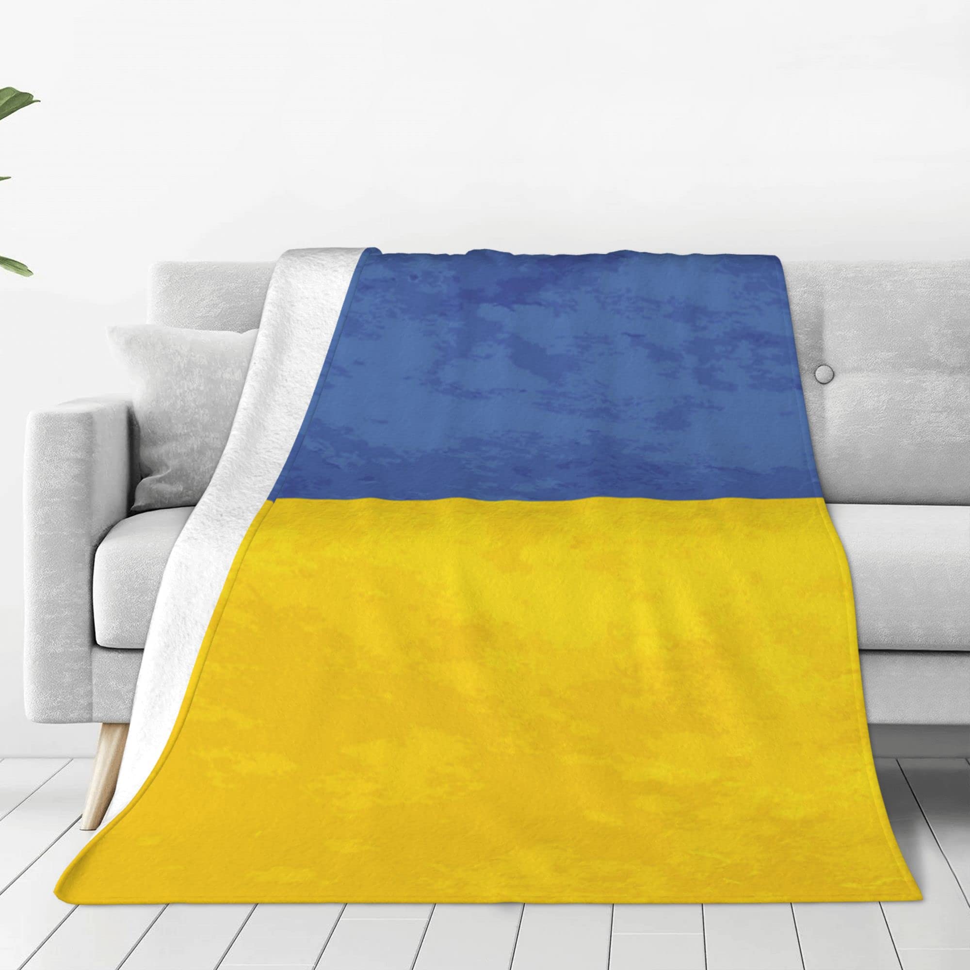Lightweight Flannel Blanket for Summer - Small & Large Cool Throw Blanket with Ukraine Flag Design | Soft Fleece Blanket for Couch, Bed, Sofa & Chair | Queen & King Size Cozy Blankets | Perfect for Picnics, Travel & Home Decor