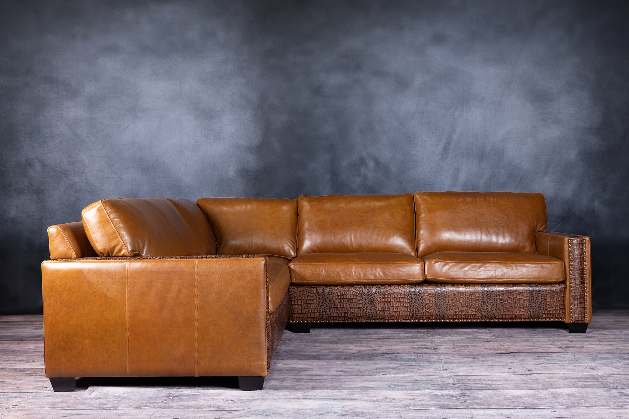 Luxury Royal Cayman Leather Sectional Sofa - Premium Genuine Leather Upholstery for Living Room, Lounge & Home Theater Comfort