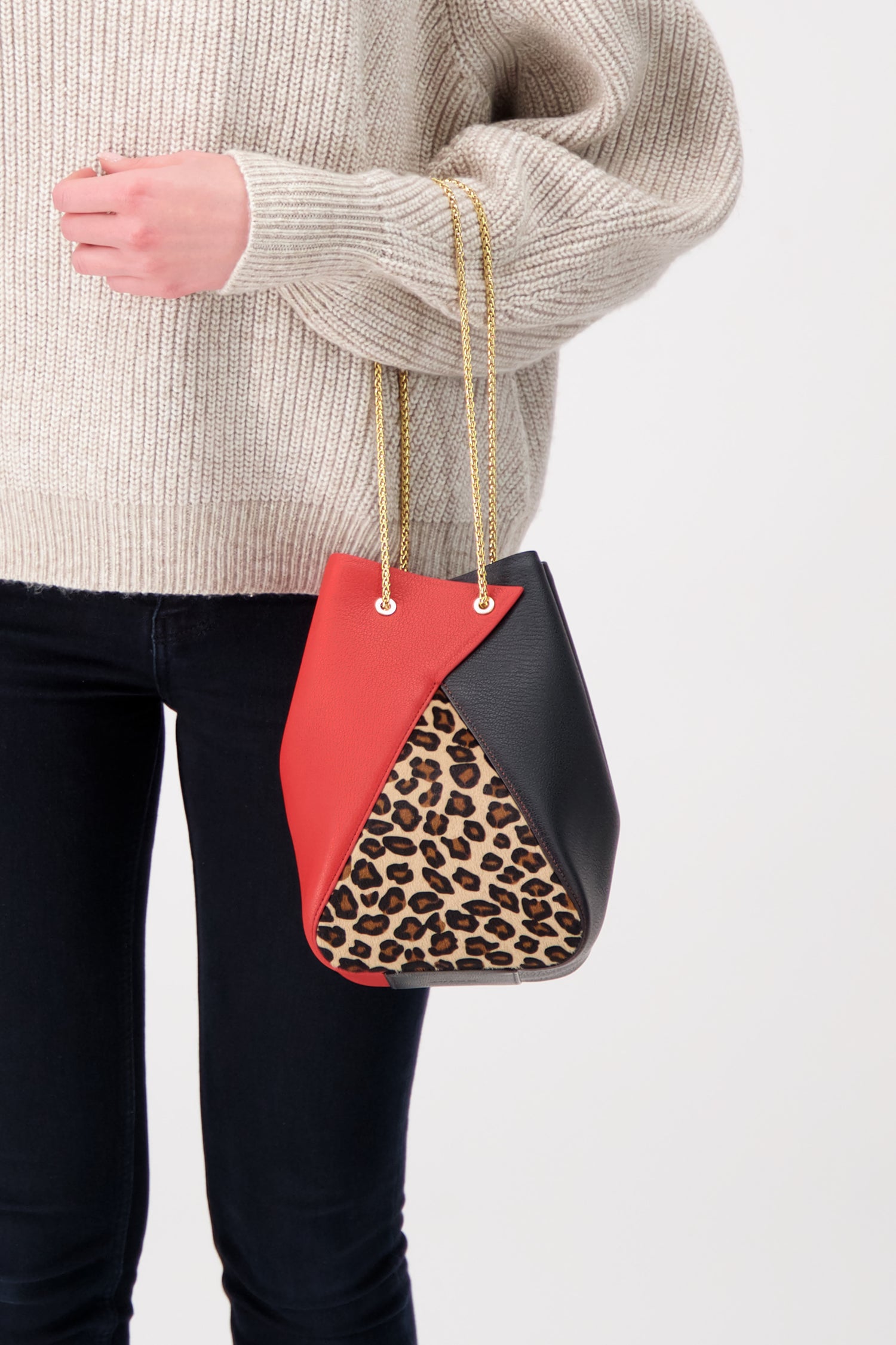 Volon Leopard Print Bucket Bag for Women - Stylish Designer Handbag for Casual Outings, Travel & Everyday Use
