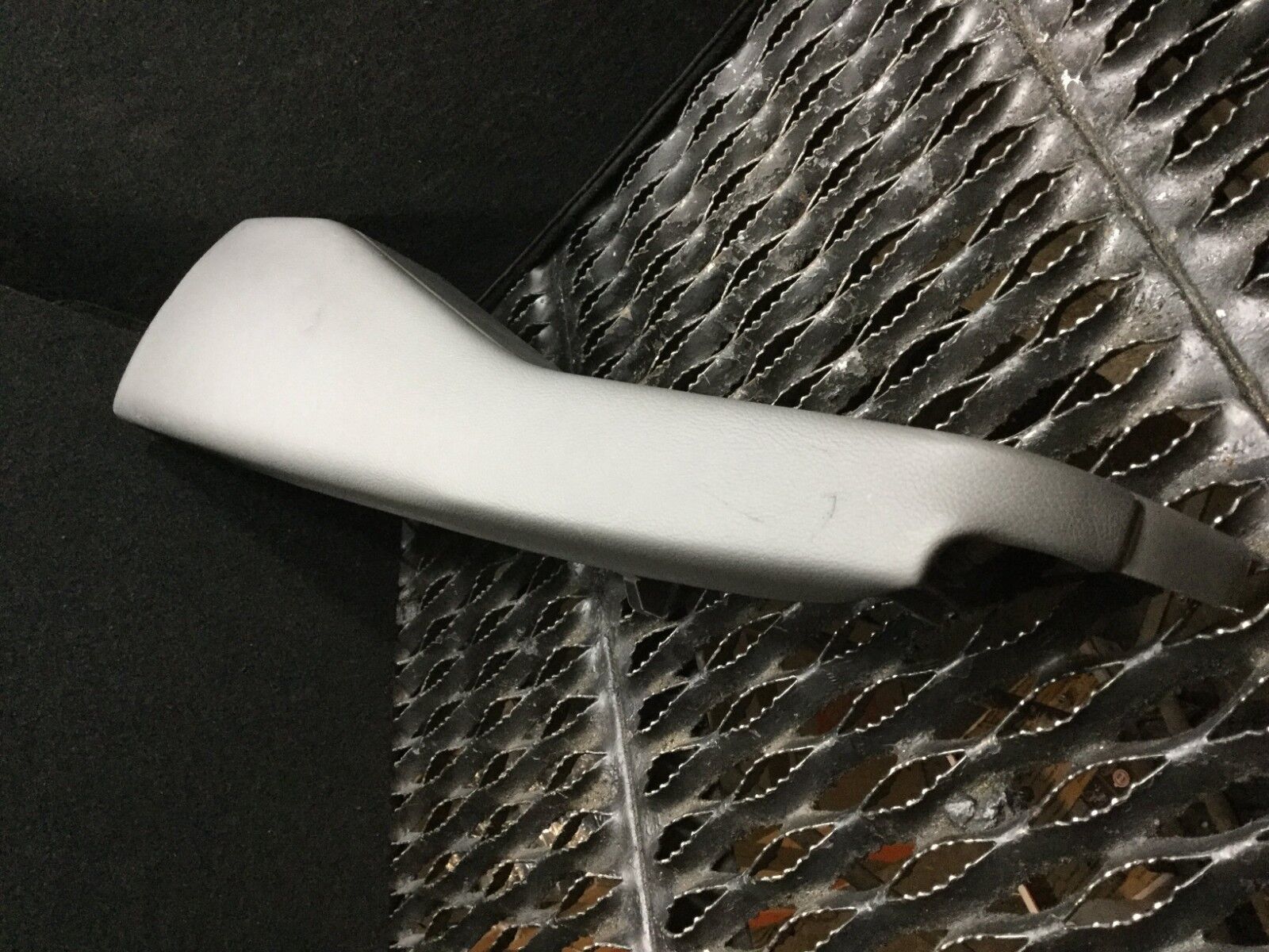 2005-2009 Toyota Prius Left Driver Side Rear Seat Bolster OEM Replacement - Perfect for Car Interior Repair & Comfort Enhancement