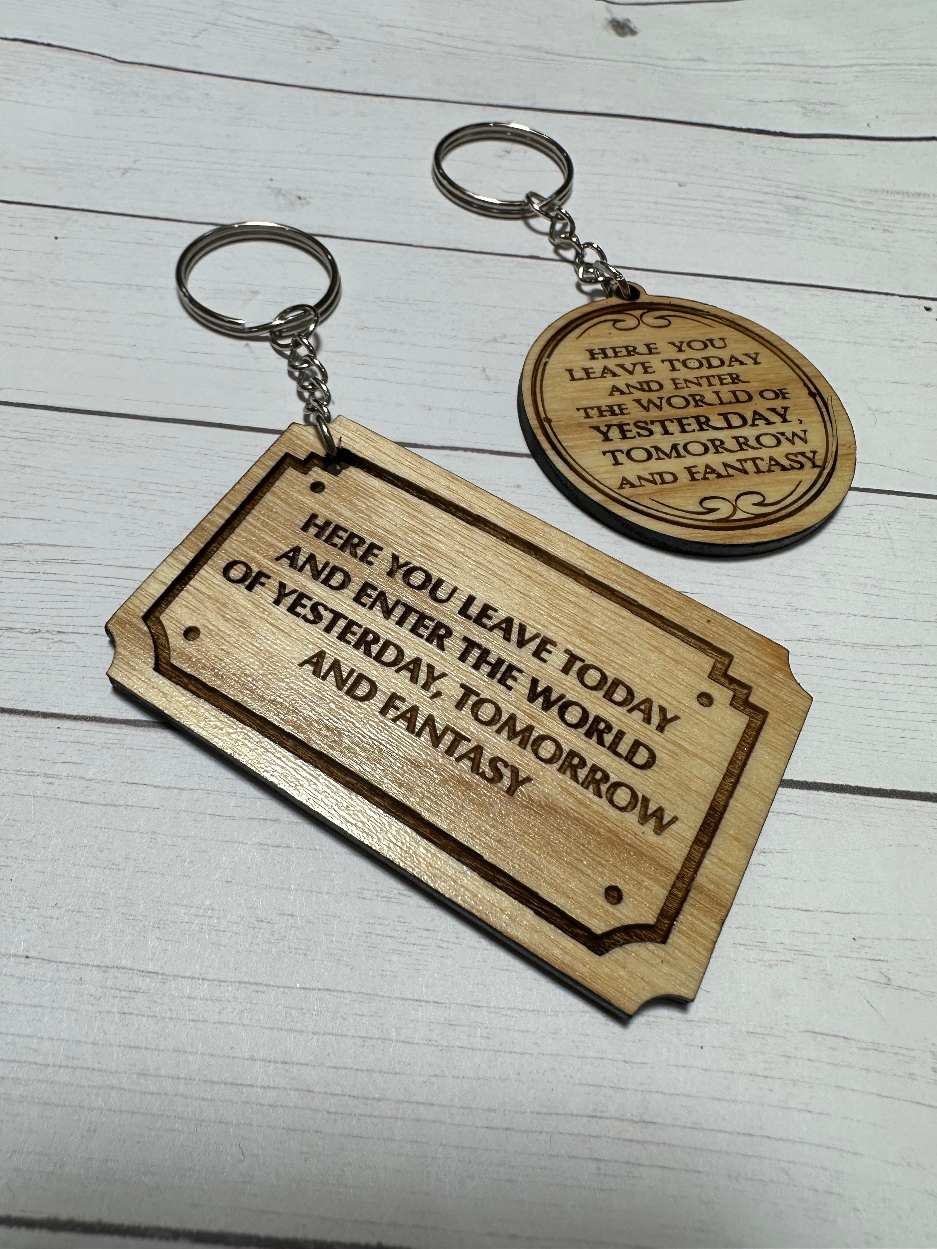 Personalized Wooden Sign Keychains - Custom Engraved Name & Message - Perfect for Gifts, Home Decor, and Travel Accessories