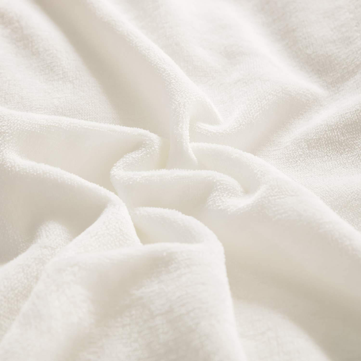 KAREVER White Velvet Comforter Set King Size - 3 Piece Flannel Velvet Bedding Set | Ultra Soft & Warm Fuzzy Comforter with Matching Pillow Shams | Perfect for Winter Bedding, Cozy Home Decor & Guest Room Essentials