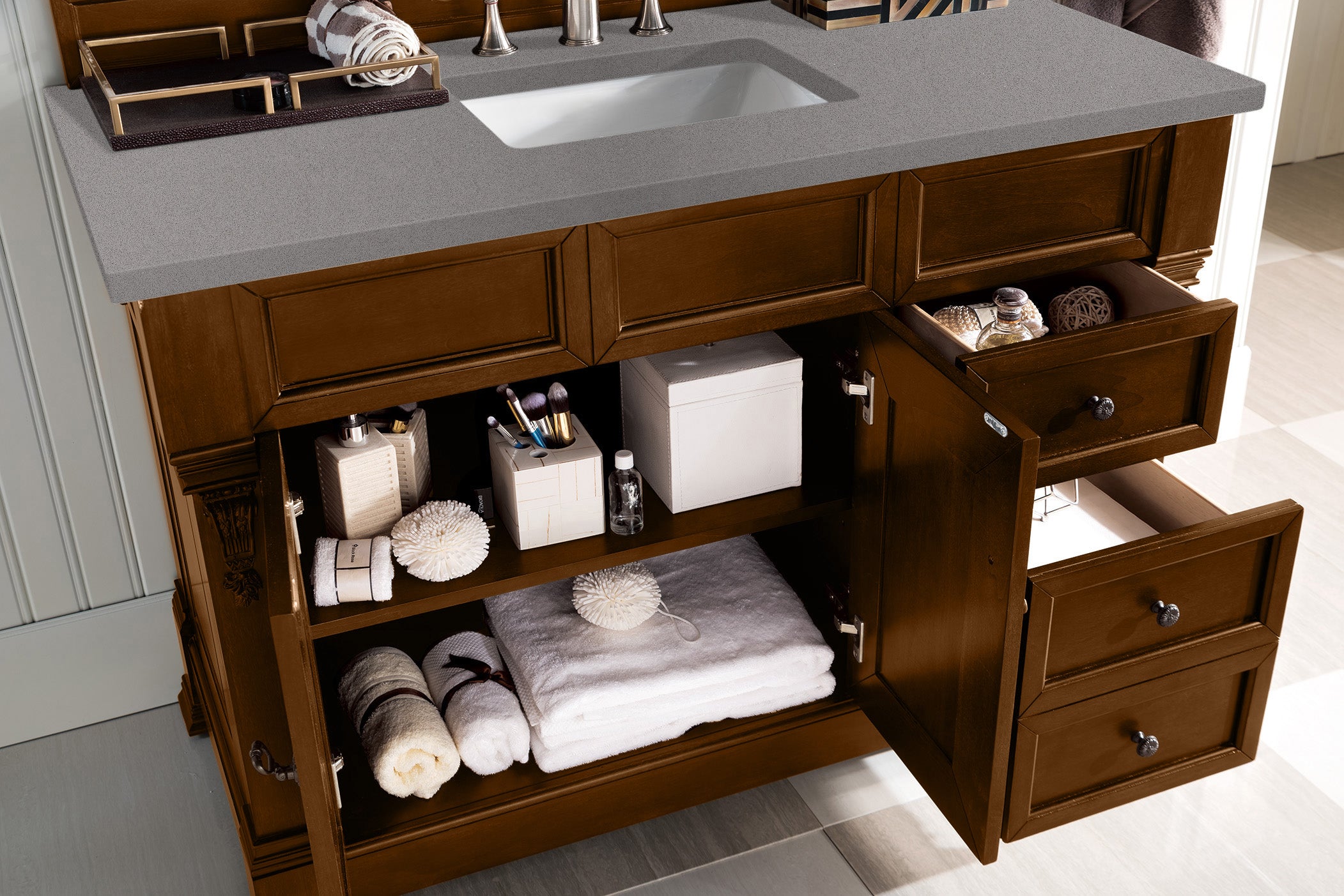 Brookfield 48 Inch Single Bathroom Vanity in Country Oak with 3CM Grey Expo Quartz Countertop - Perfect for Modern Farmhouse & Rustic Bathroom Designs