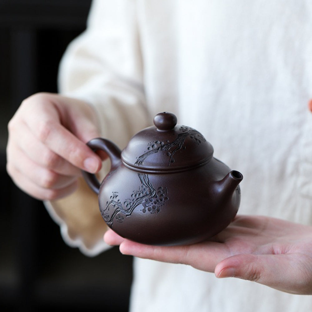 Premium Yixing Purple Clay Teapot with Plum Blossom Design - Handcrafted Chinese Ceramic Teapot for Oolong, Pu-erh & Green Tea Brewing - Perfect for Tea Ceremonies, Gifts & Home Decor
