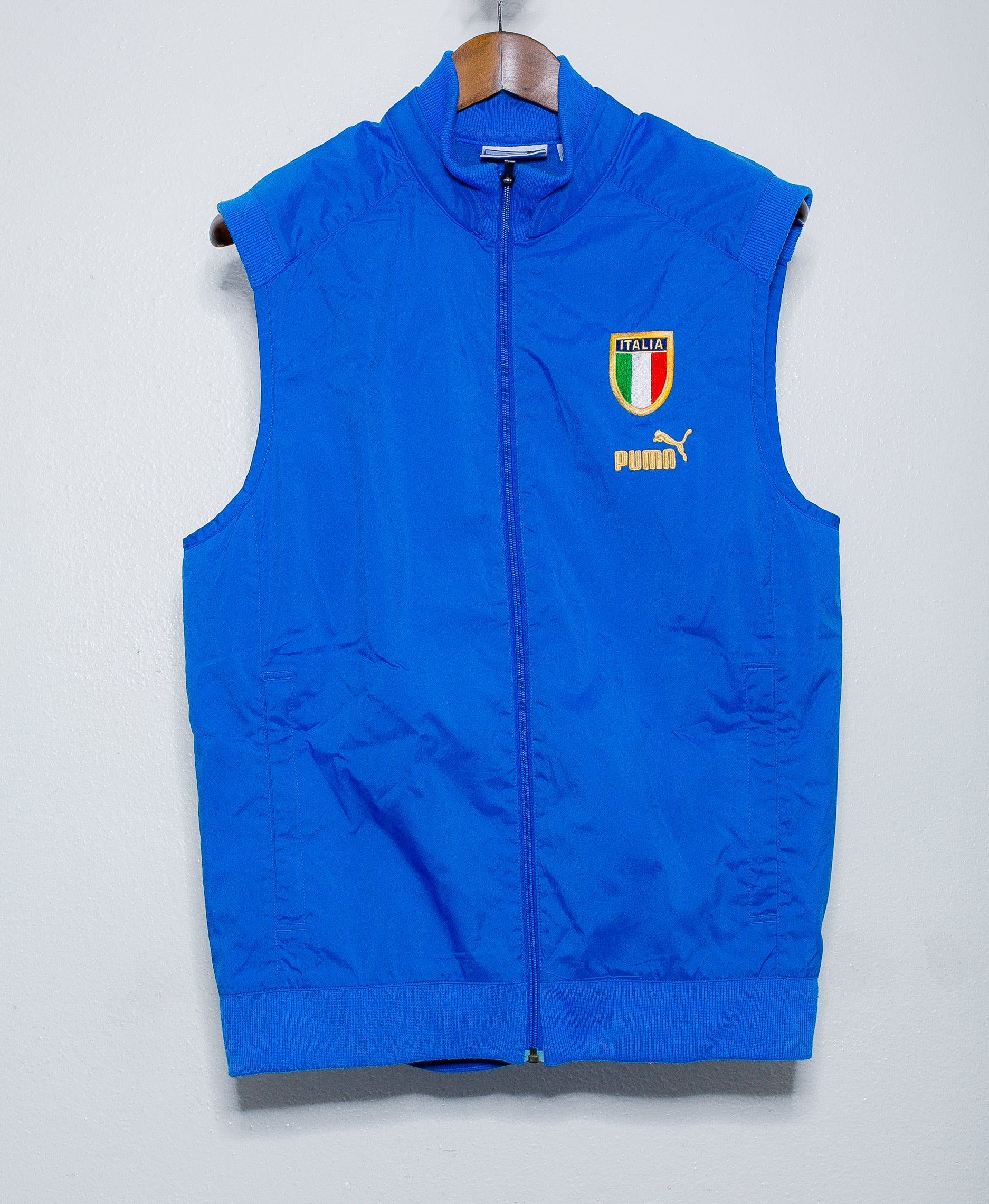 2004 Italy Vintage Vest for Men (Size M) - Perfect for Casual Outfits, Retro Fashion & Collectors