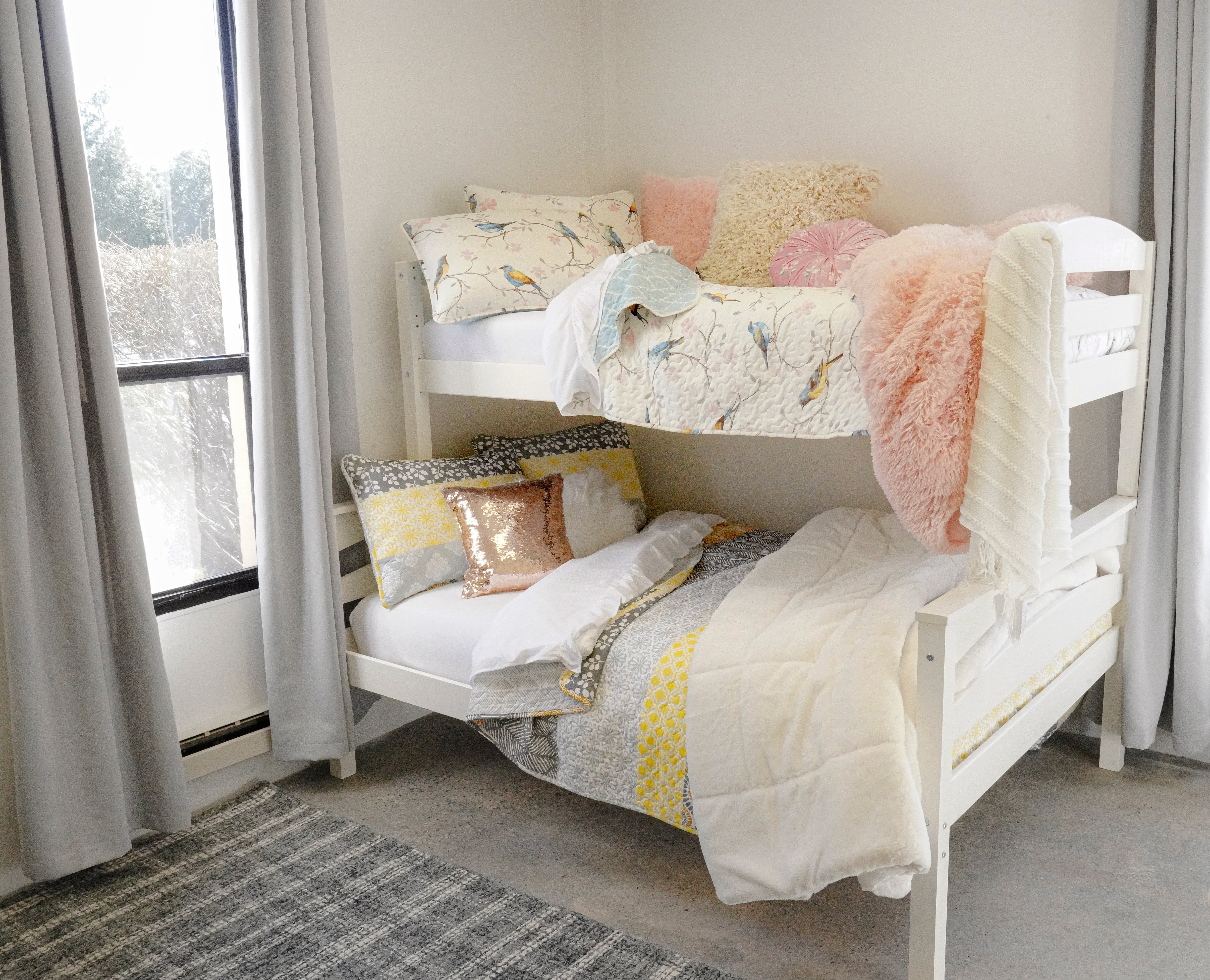Emma Faux Fur Comforter Set - Soft & Luxurious Bedding Collection for Winter - Queen/King Size - Perfect for Cozy Bedrooms, Guest Rooms & Winter Home Decor