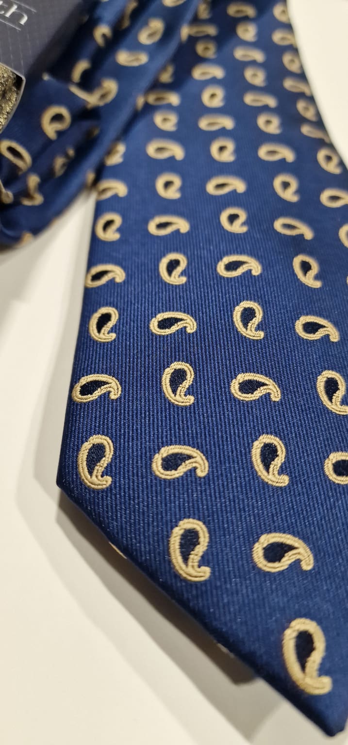 LA Smith Blue and Yellow Paisley Tie and Pocket Square Set - Premium Silk Necktie & Handkerchief Gift for Men - Perfect for Weddings, Business Meetings & Formal Occasions