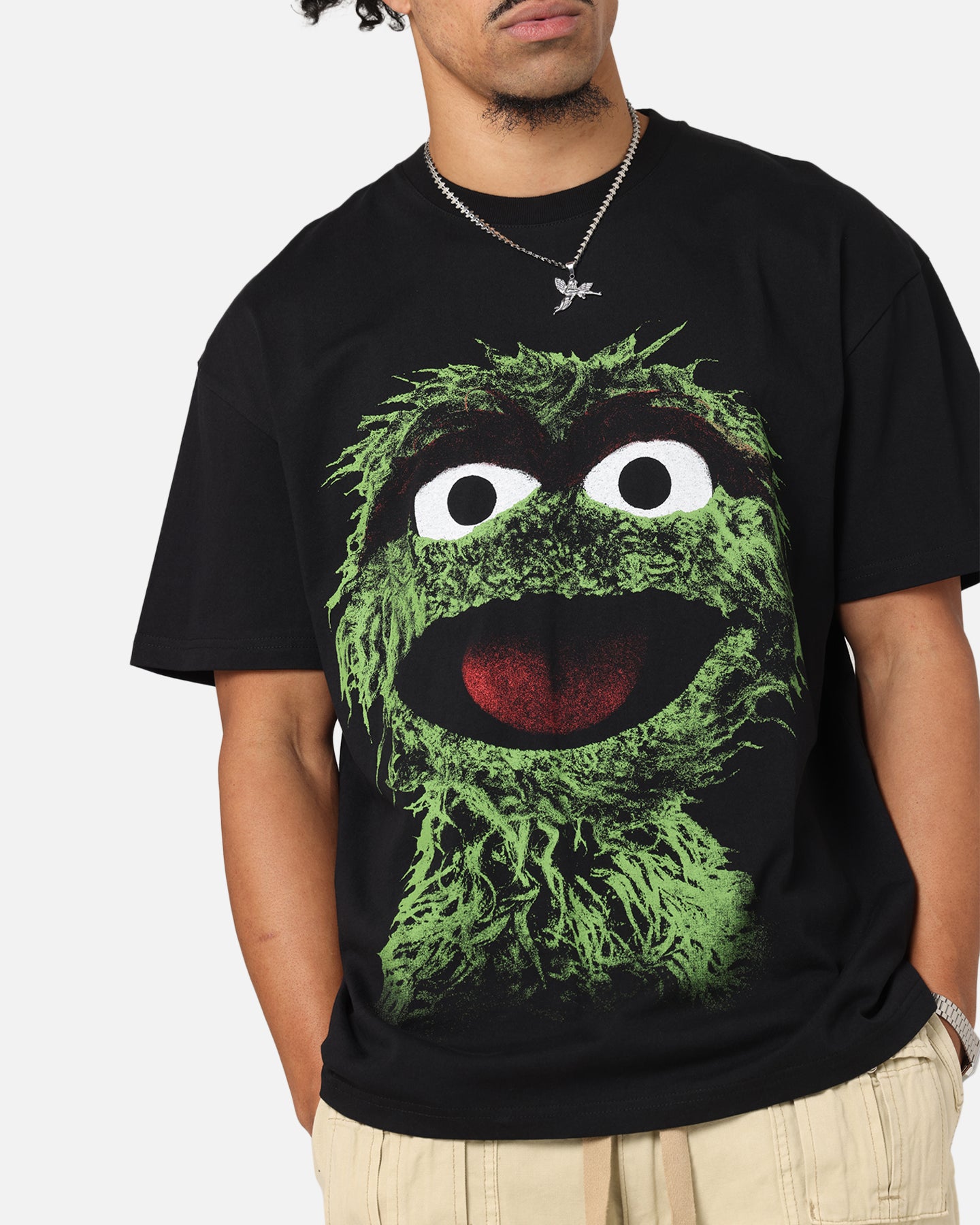 American Thrift X Sesame Street Oscar The Grouch Graphic Heavy Cotton T-Shirt - Black | Vintage Cartoon Tee for Men & Women | Perfect for Casual Wear, Cosplay & Street Fashion