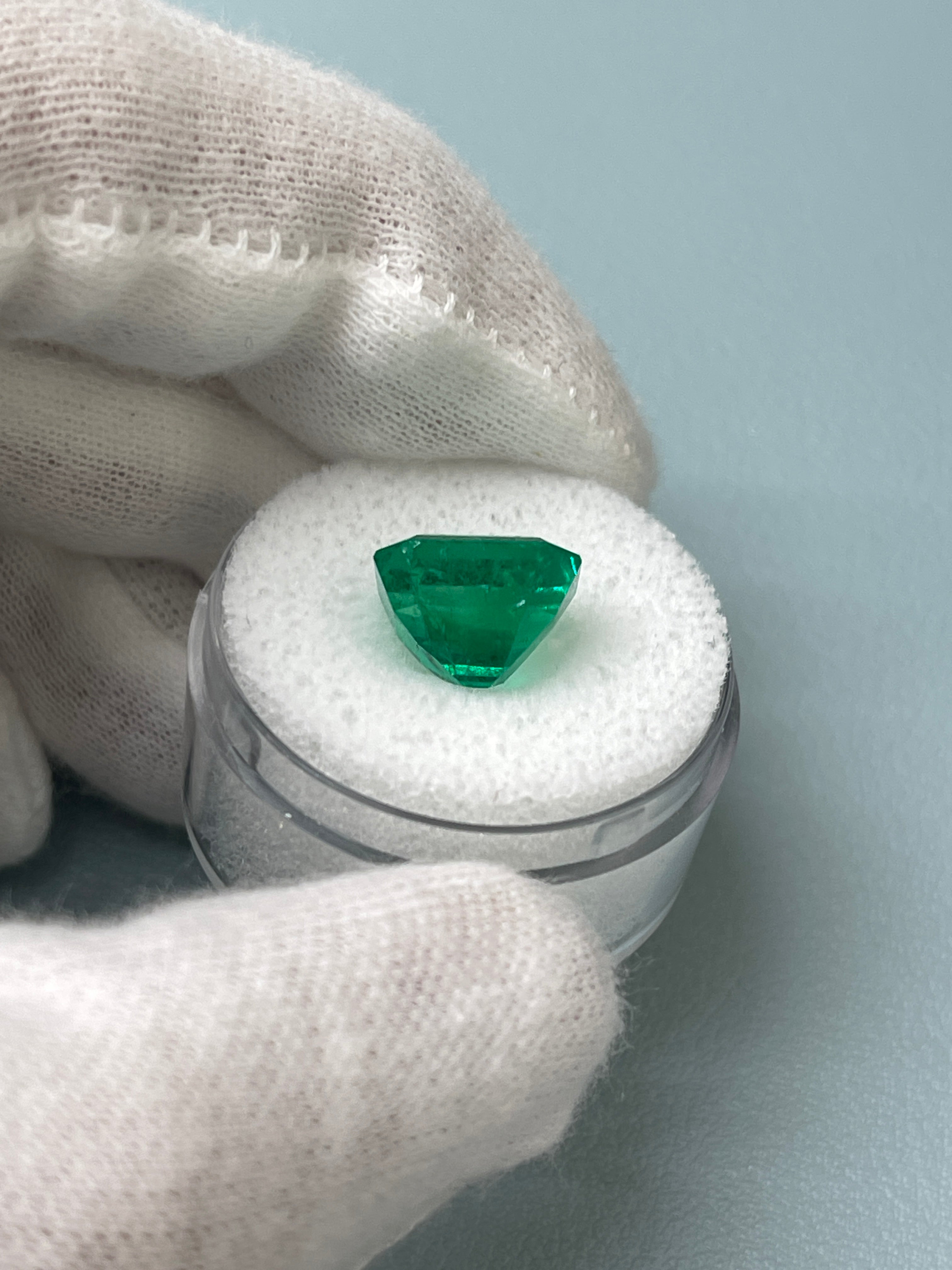 5.02 Carat 11x9mm AAA+ Natural Colombian Emerald Loose Gemstone - Classic Green Emerald Cut for Jewelry Making, Engagement Rings & Luxury Gifts