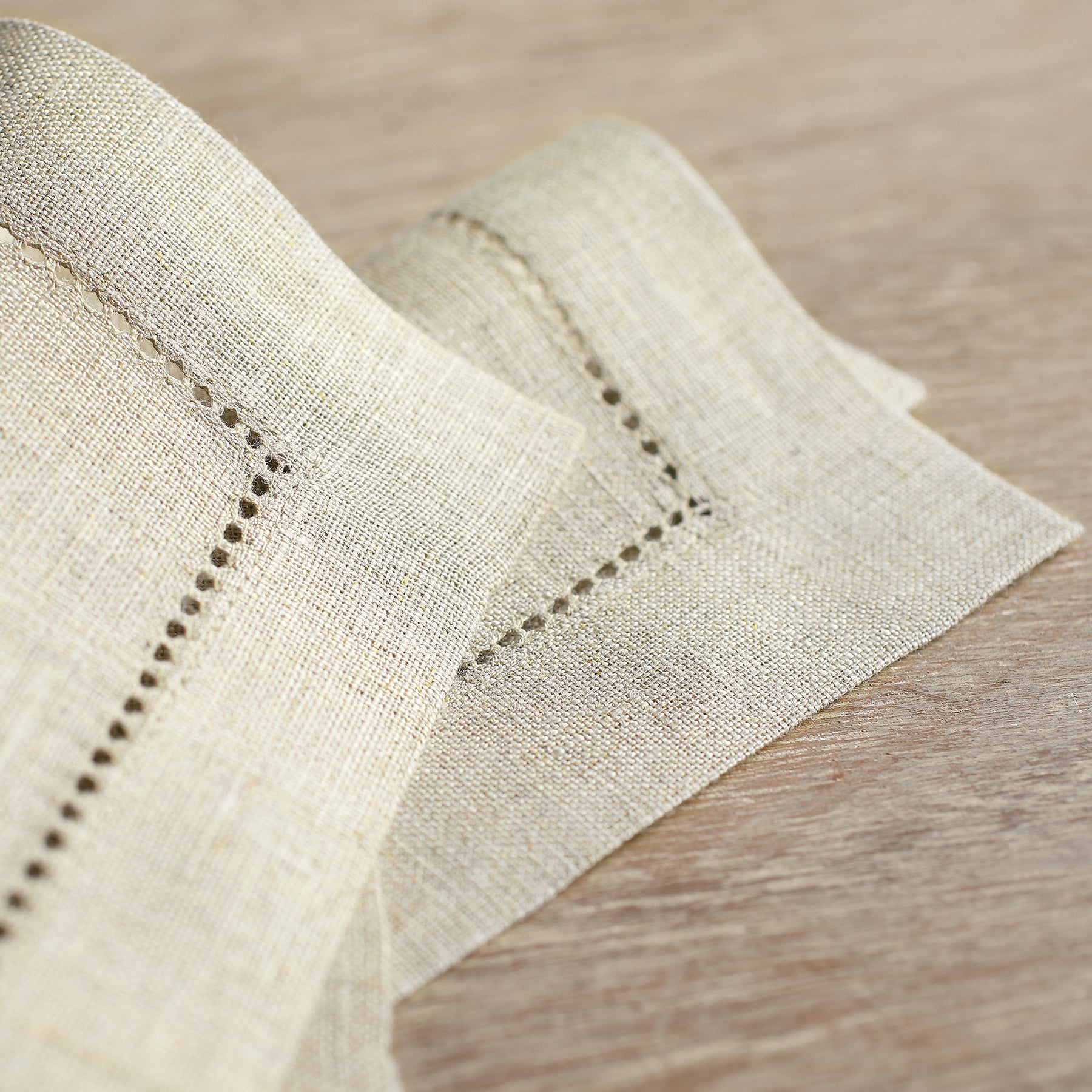 Premium Classic Hemstitch Cocktail Napkins - Set of 12 White Linen Drink Napkins for Parties, Weddings & Elegant Dining - Absorbent & Decorative Tableware Accessories