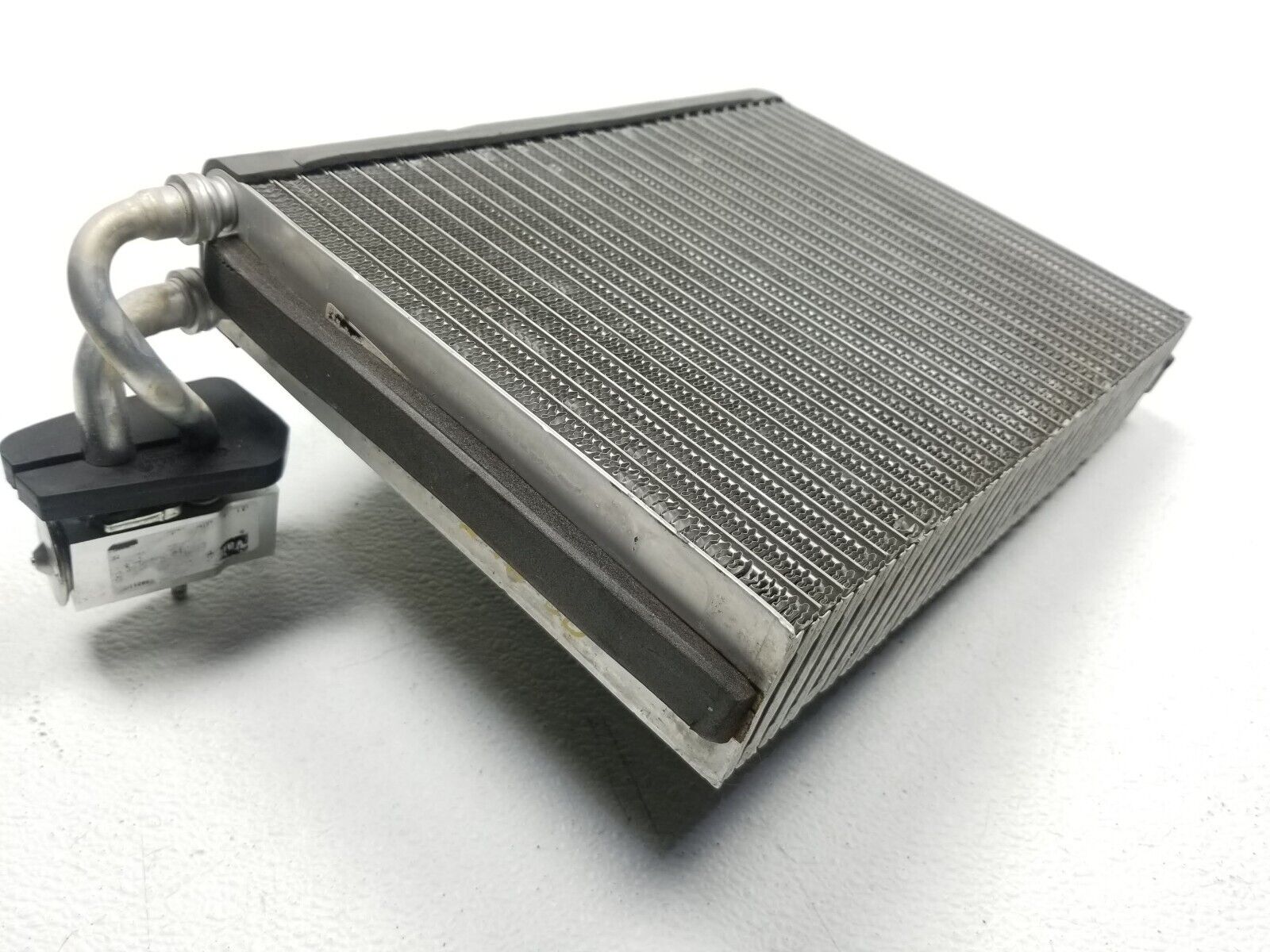 06-11 Mercedes ML500 AC Evaporator Replacement - OEM Quality Auto Part for Cooling System Repair - Perfect for Summer Driving & Road Trips