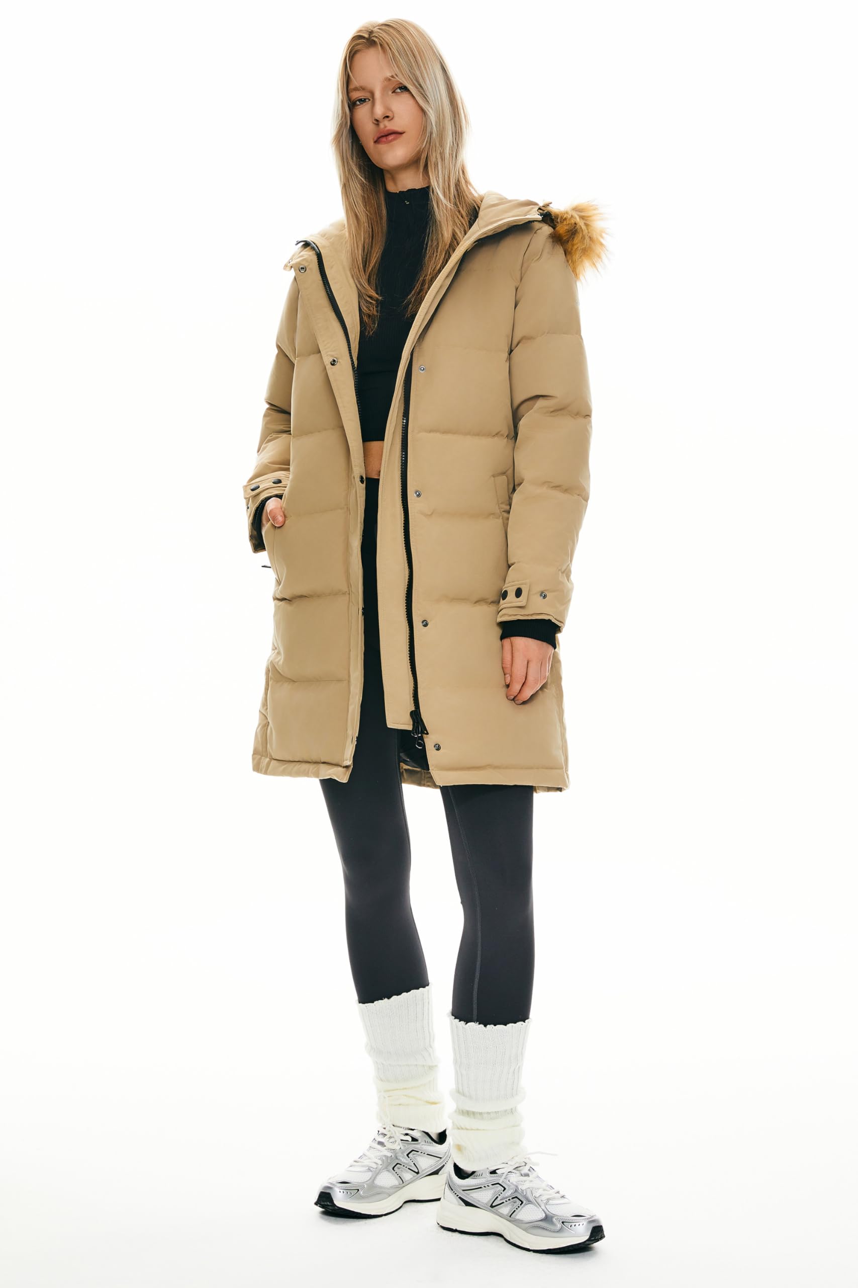 Orolay Women's Thickened Down Coat - Long Puffer Jacket with Adjustable Hood, Quilted Warm Winter Parka for Cold Weather - Perfect for Snowy Days, Outdoor Activities & Winter Travel