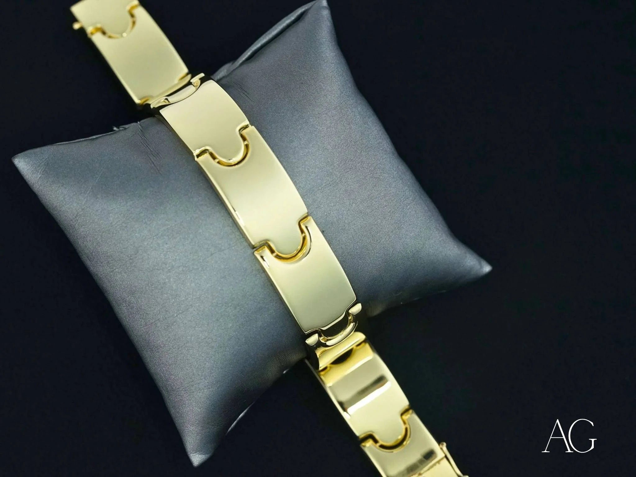 18K Solid Gold Men's Bracelet - Luxurious Open Box Clasp Design for Gifts, Weddings & Special Occasions