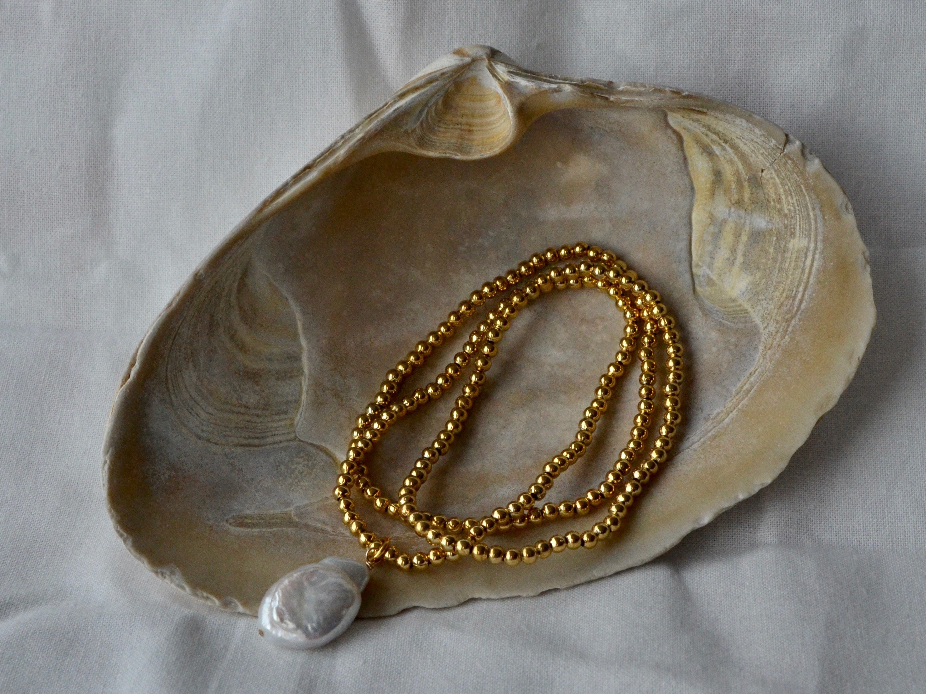 Elegant Gold Bead & Pearl Bracelet Set for Women - Luxury Fashion Jewelry Gift for Wedding, Party & Special Occasions