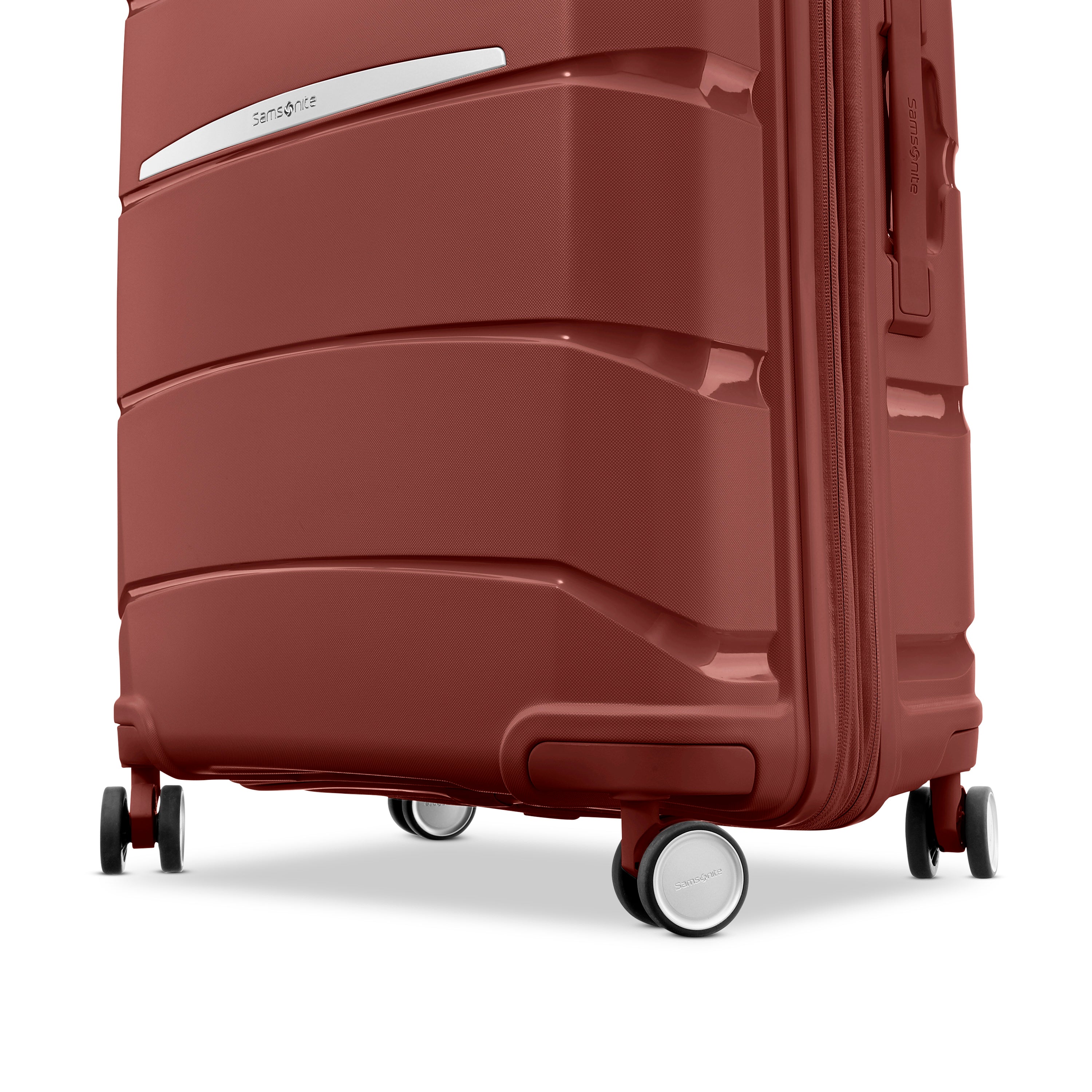 Samsonite Outline Pro Medium Expandable Spinner Luggage 24