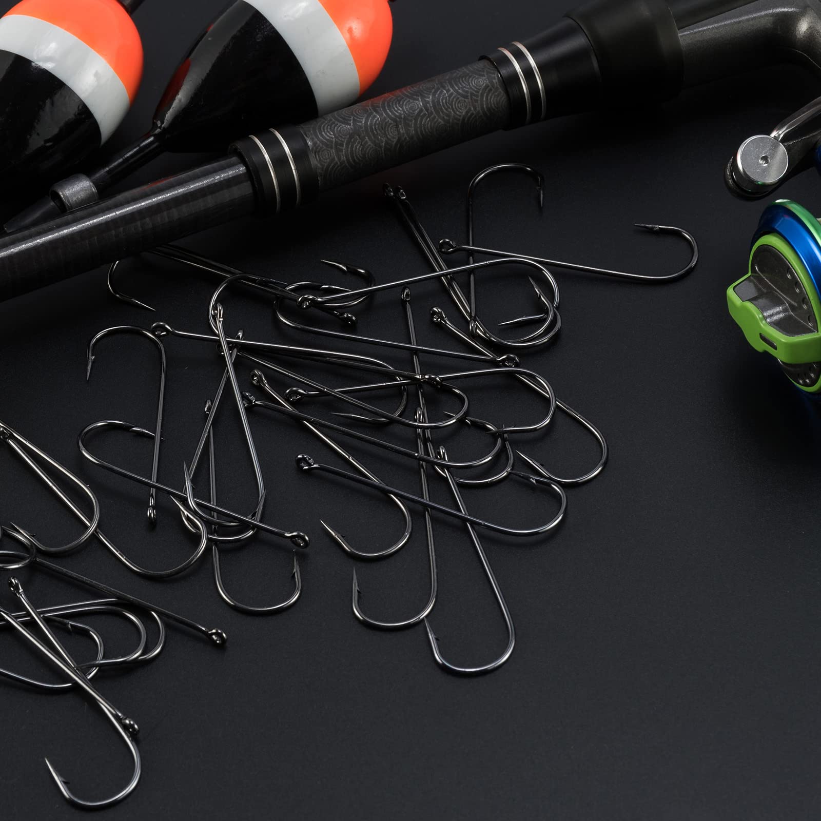Dr.Fish 100 Pack Aberdeen Fishing Hooks - Freshwater Straight Shank Light Wire Worm Hooks for Bass, Crappie, Bream, Bluegill & Panfish - Ideal for Shore Fishing, Kayak Angling & Ice Fishing