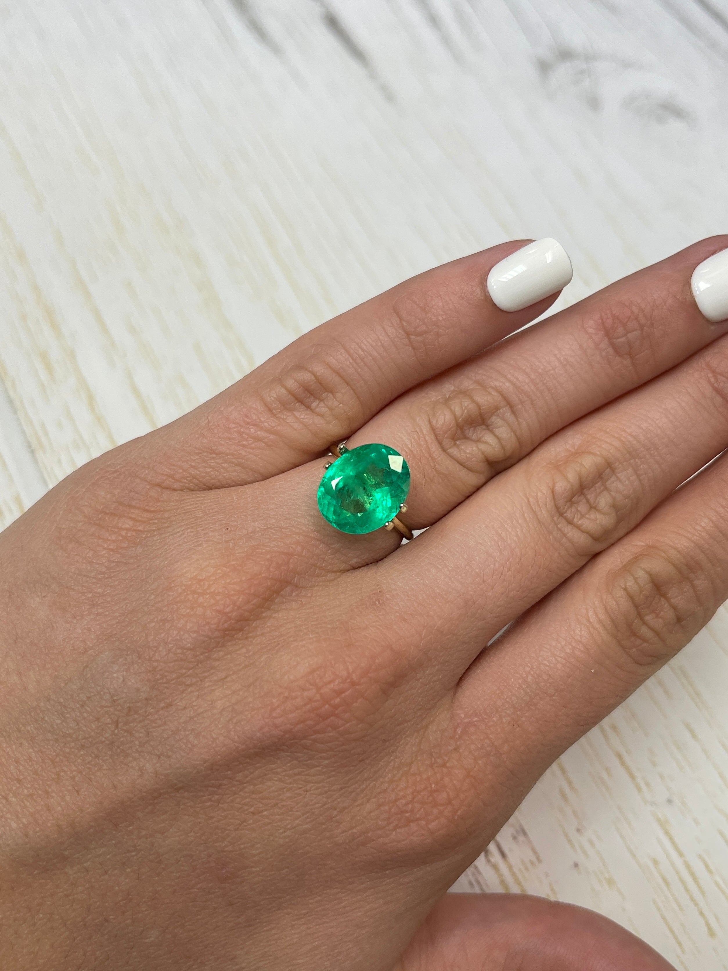 6.89 Carat Muzo Yellowish Green Natural Loose Colombian Emerald - Oval Cut 13.6x11mm for Jewelry Making, Engagement Rings & Luxury Gifts