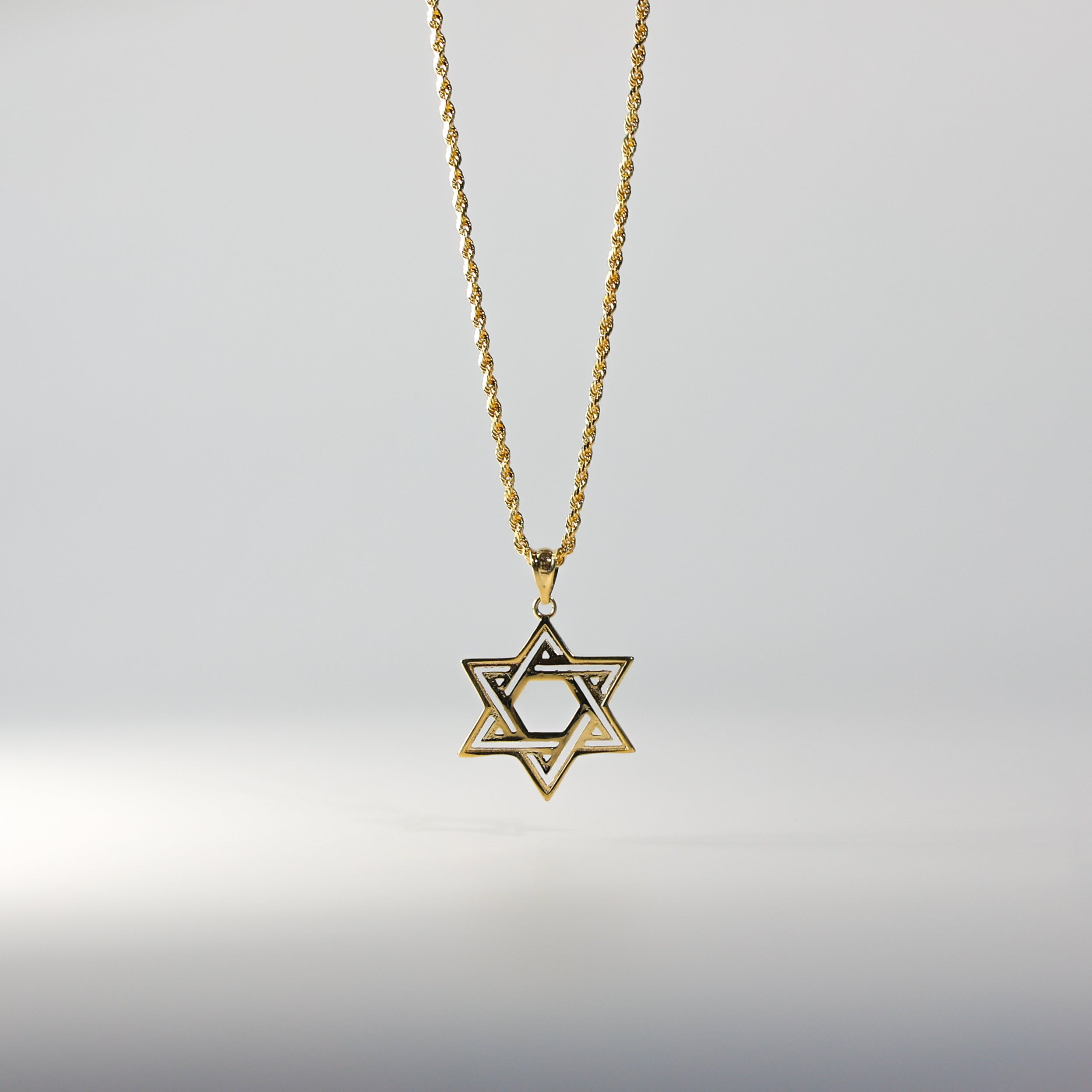 18K Gold Large Star of David Pendant Necklace - Elegant Jewish Jewelry for Men & Women | Perfect for Hanukkah Gifts, Bar Mitzvah & Religious Occasions