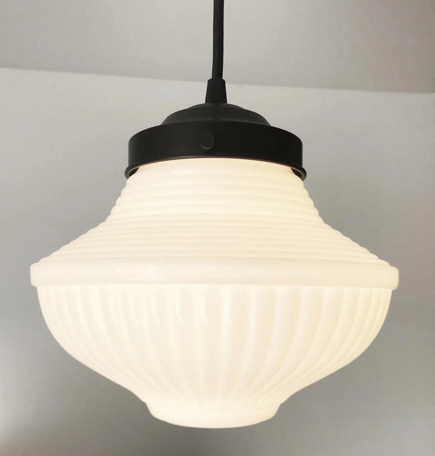 Vintage Style Schoolhouse Pendant Light - Classic Industrial Ceiling Fixture for Kitchen, Dining Room, Bedroom & Office Lighting
