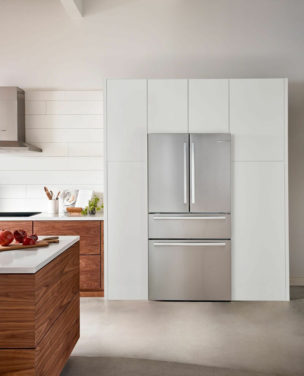 Bosch B36CL80SNS 800 Series 36-Inch French Door Refrigerator with Bottom Freezer - Stainless Steel, Easy-Clean Surface - Perfect for Modern Kitchens and Large Families