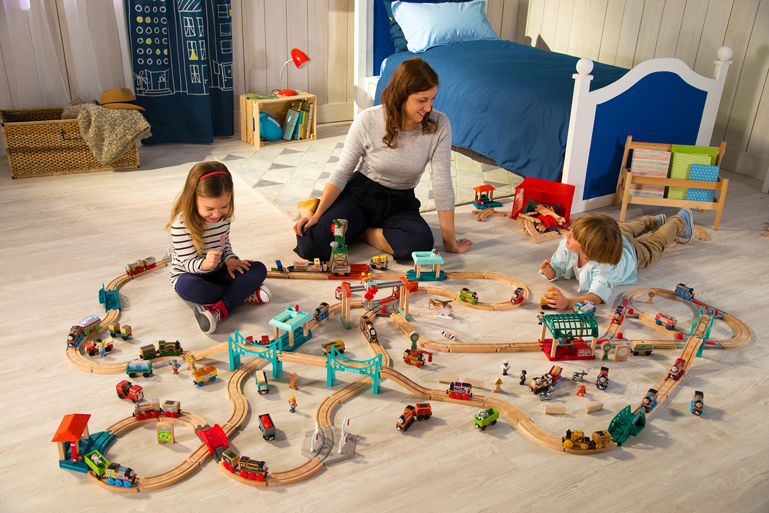 Thomas & Friends Wooden Train Set - Day Out with Thomas Toy Car for Kids | Perfect for Pretend Play, Birthday Gifts & Train-Themed Parties