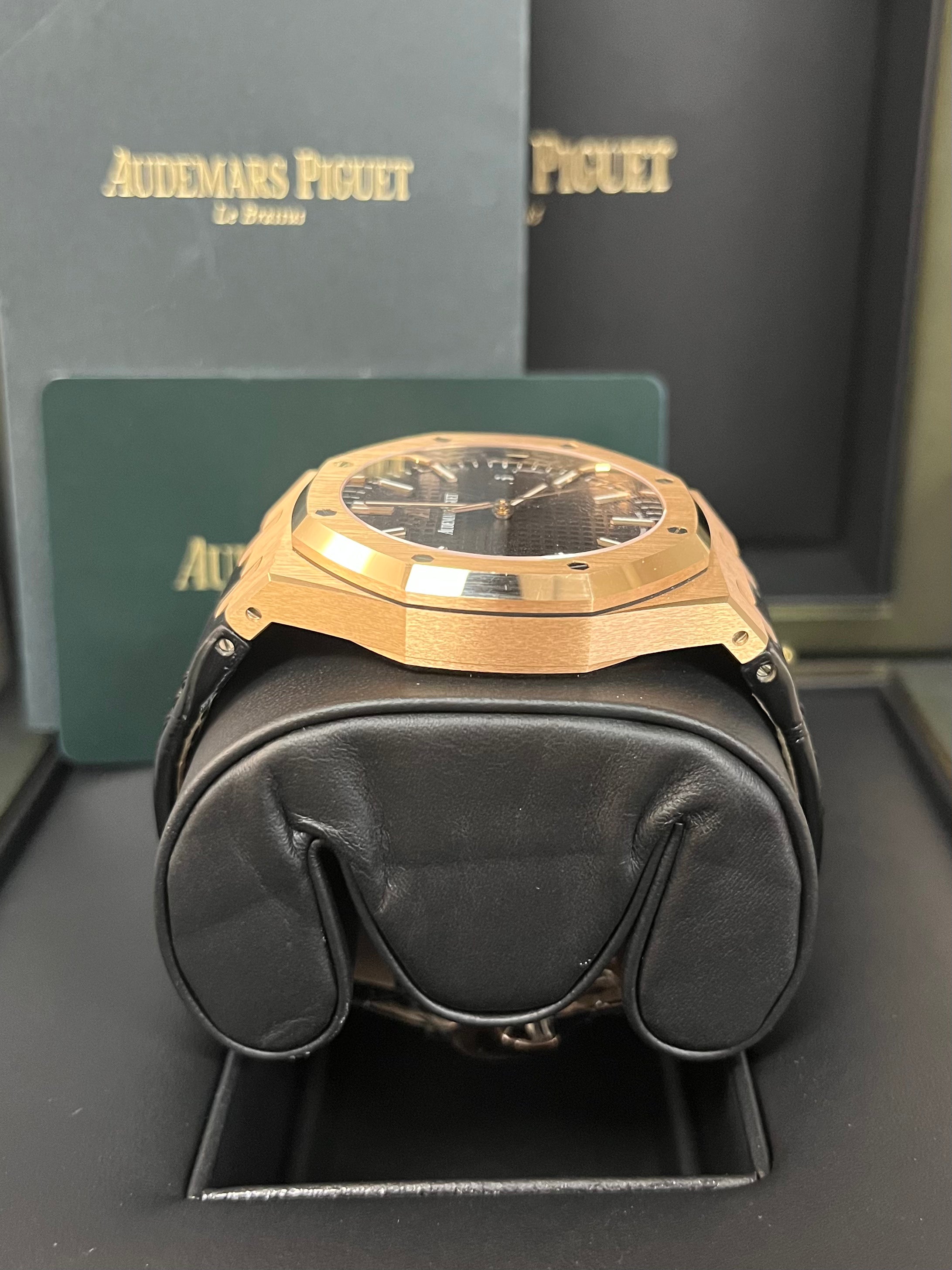 Audemars Piguet Royal Oak Selfwinding Rose Gold Watch with Black Dial & Leather Strap 15500OR.OO.D002CR.01 - Luxury Timepiece for Business Meetings & Formal Events