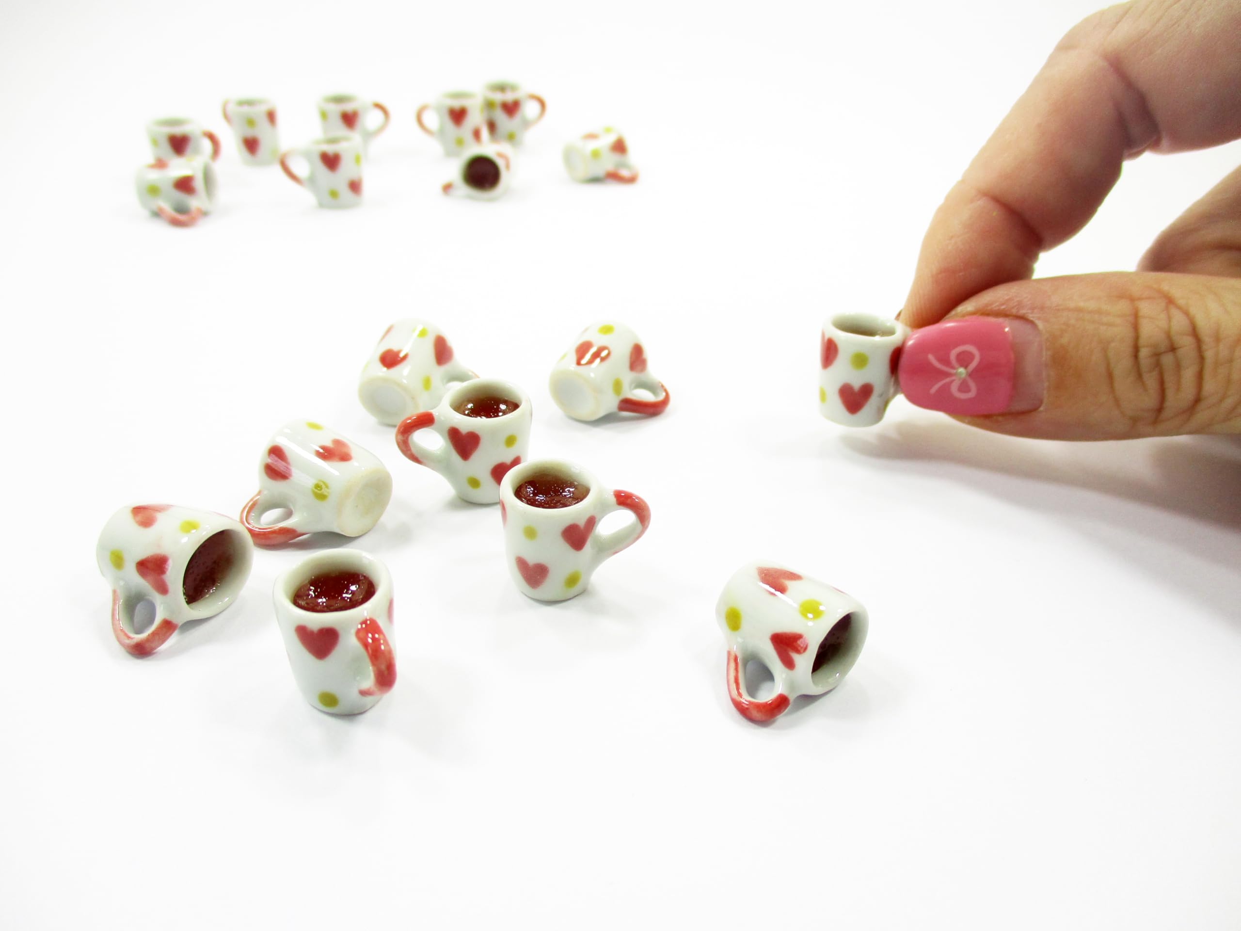 1:6 Scale Miniature Ceramic Tea Mug with Funnel - White Dollhouse Drinkware for Tiny Beverages - Perfect for Dollhouse Kitchen, Miniature Displays & Collectibles