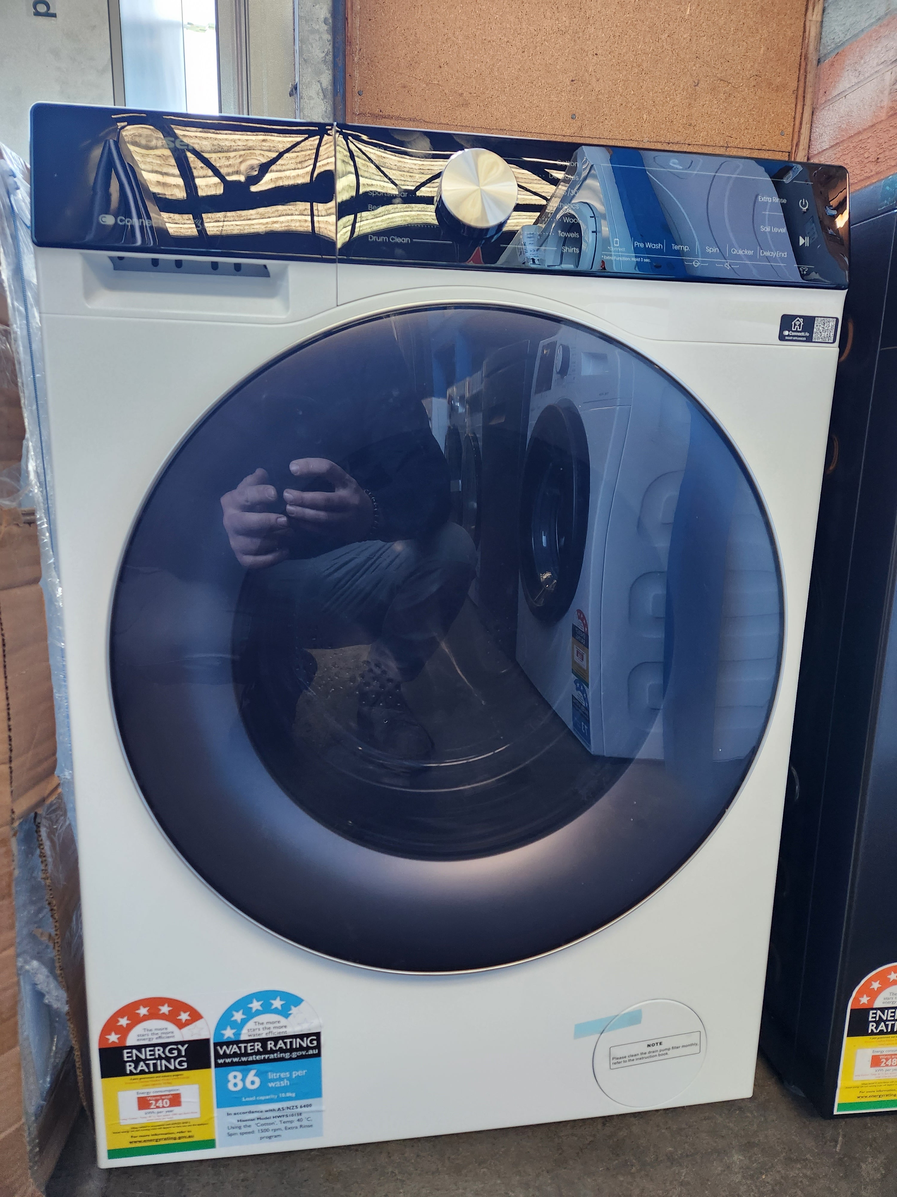 Brand New Hisense HWFS1015E 10kg Series 5 Front Load Washing Machine with 3-Year Warranty - Perfect for Apartments, Laundromats & Energy-Efficient Homes