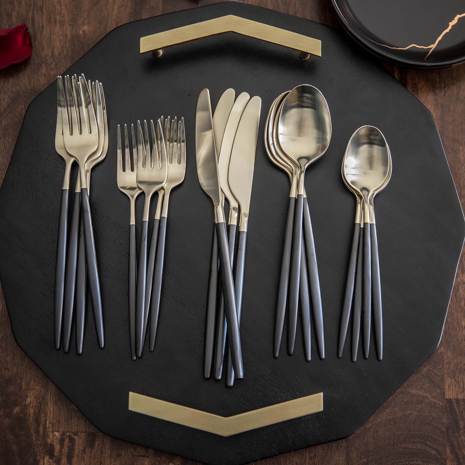 20-Piece Gaze Black Champagne Satin Flatware Set - Elegant Stainless Steel Cutlery for Fine Dining, Weddings & Special Occasions