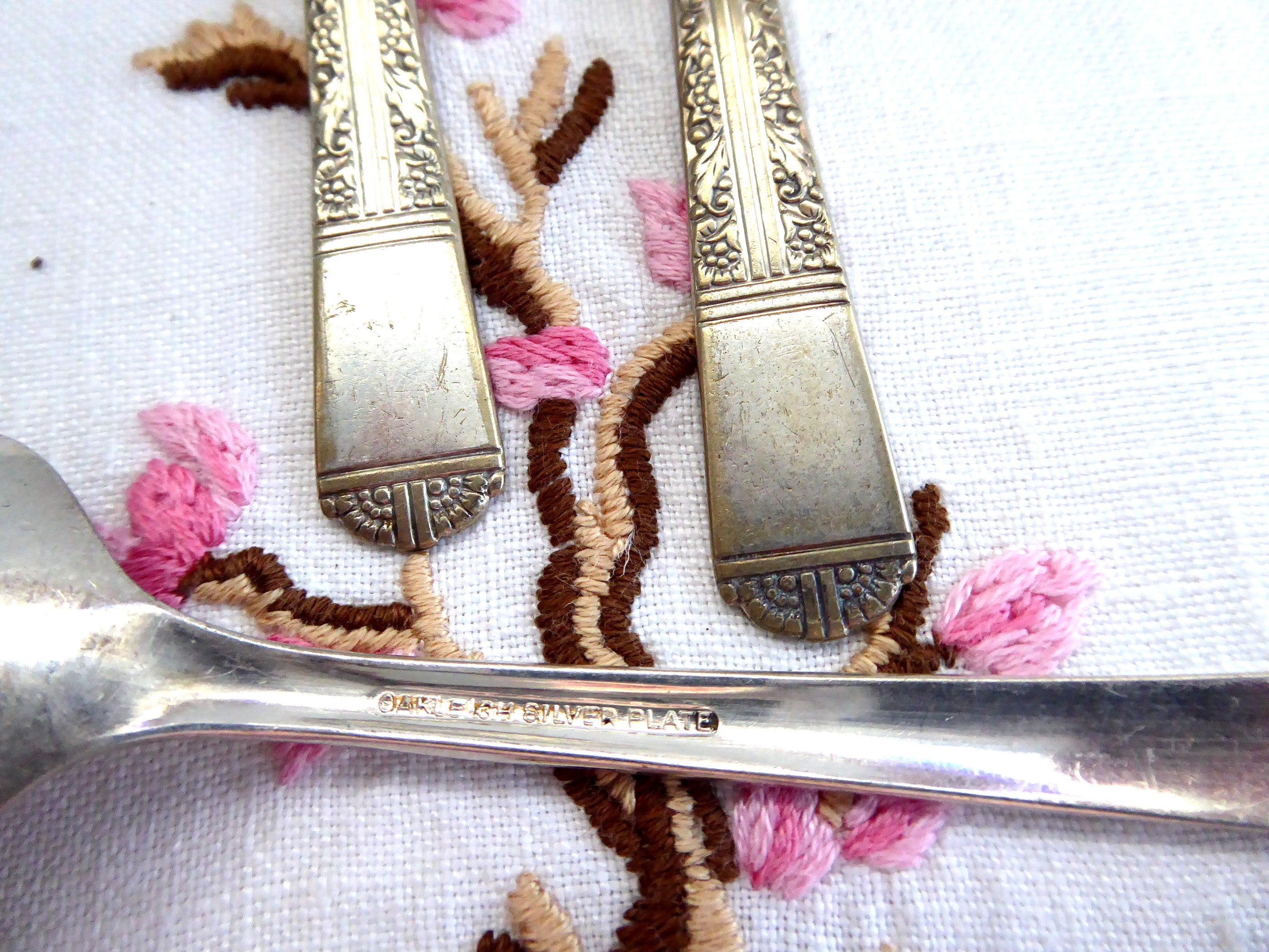 Vintage Oneida Royal Oak Oakleigh Tea Spoons Set of 5 - 1940s Silver Plated Flatware for Tea Parties, Afternoon Tea & Collectibles - No Monogram