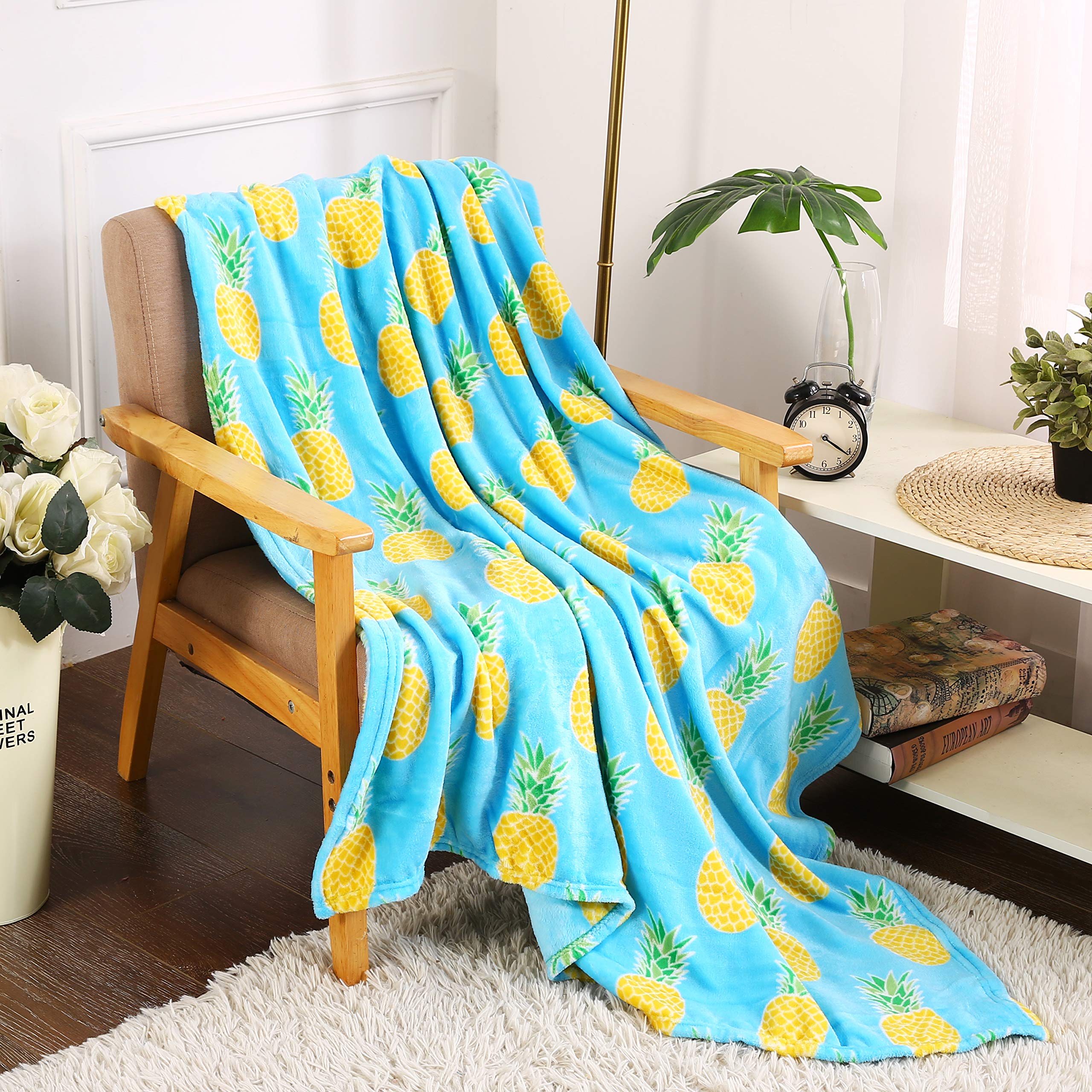 Soft Tropical Plush Throw Blanket for Couch, Bed & Sofa - Cozy Flannel Fleece Home Decor for Winter, Living Room & Travel