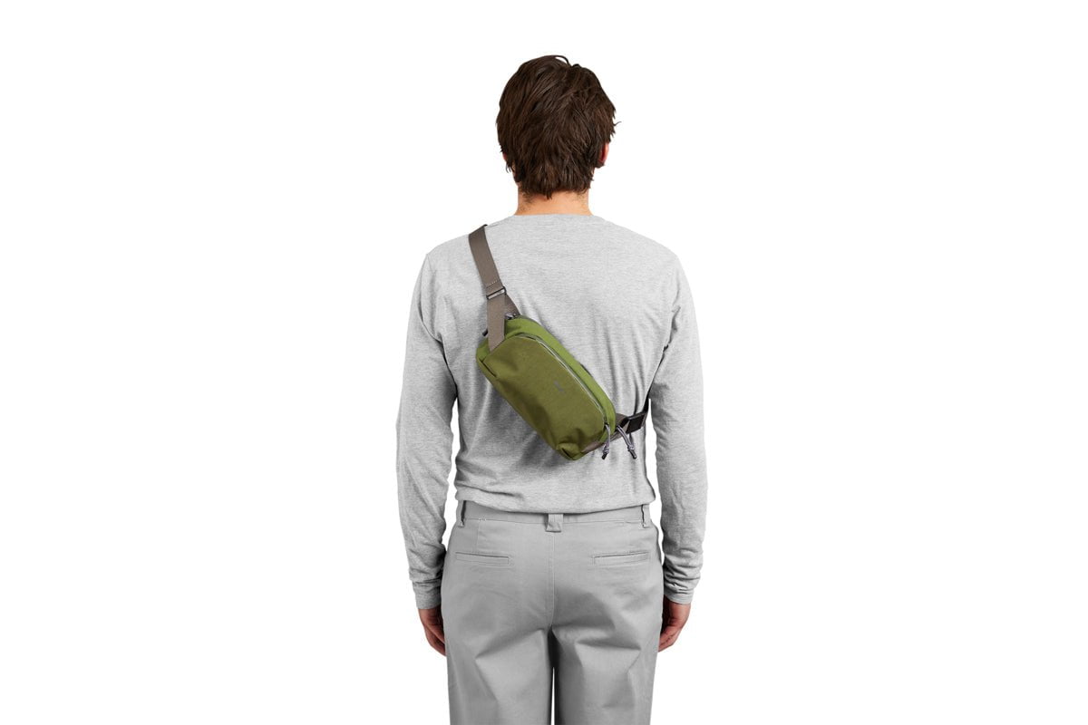 Bellroy Venture Ready Sling 2.5L Crossbody Bag - Lightweight & Water-Resistant Travel Pack for Men & Women - Perfect for Hiking, Commuting & Everyday Carry