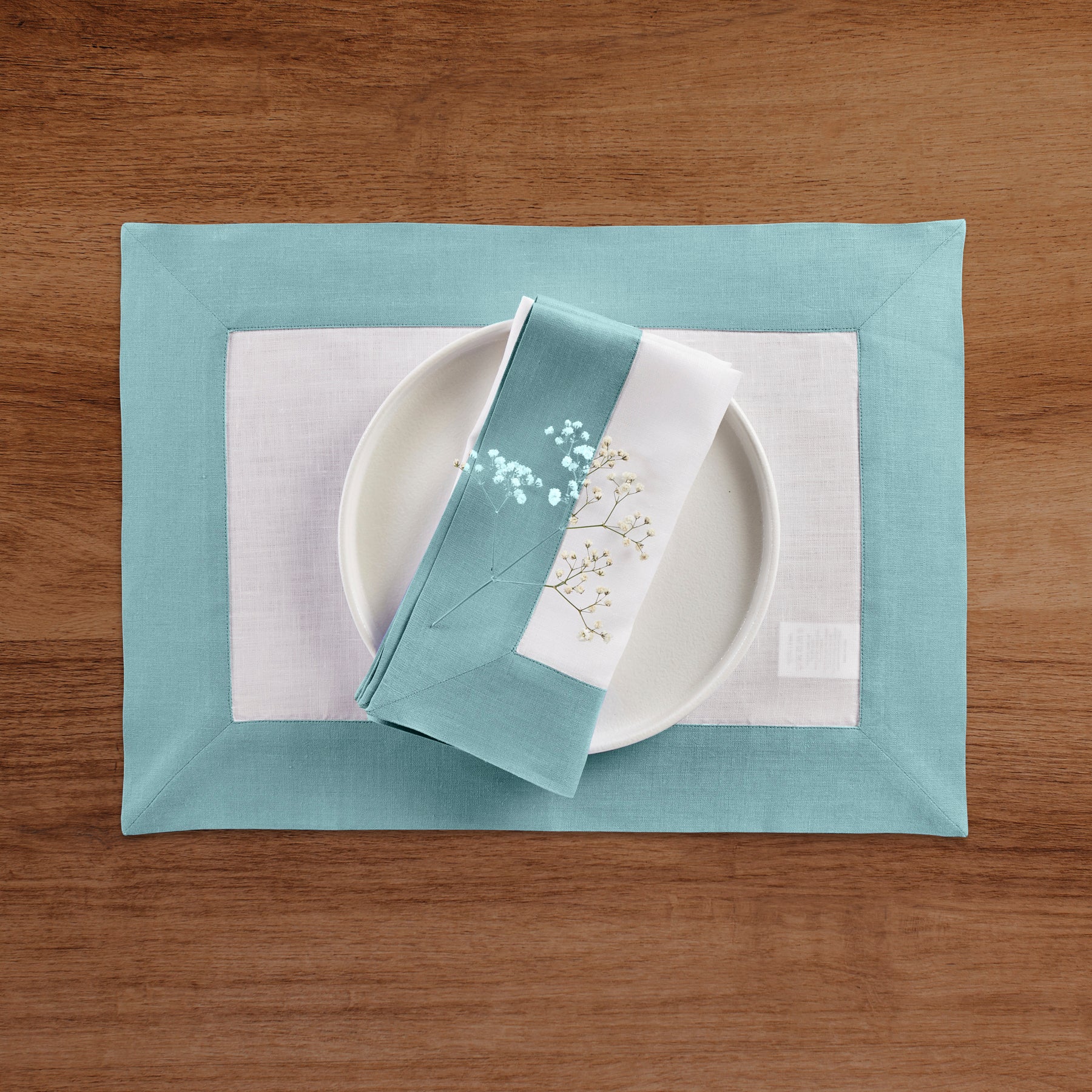 Stylish Contempo Placemats Set of 4 - Waterproof & Heat-Resistant Modern Table Mats for Dining Room, Kitchen, or Party Decor - Perfect for Everyday Use, Entertaining & Holiday Gatherings