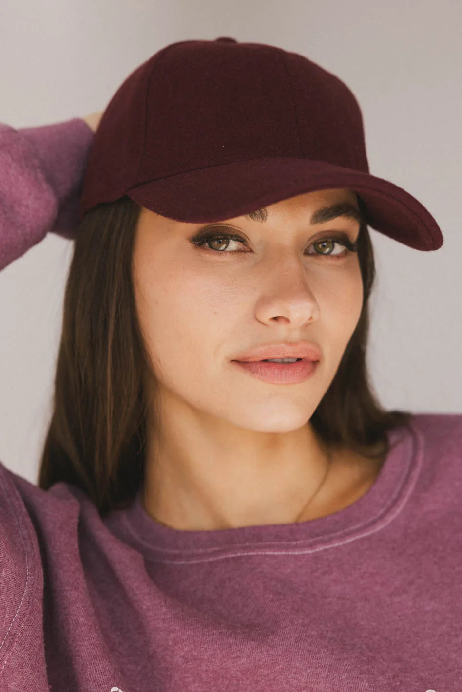 Premium Burgundy Baseball Cap for Men & Women - Adjustable Snapback Hat for Outdoor Sports, Casual Wear & Sun Protection