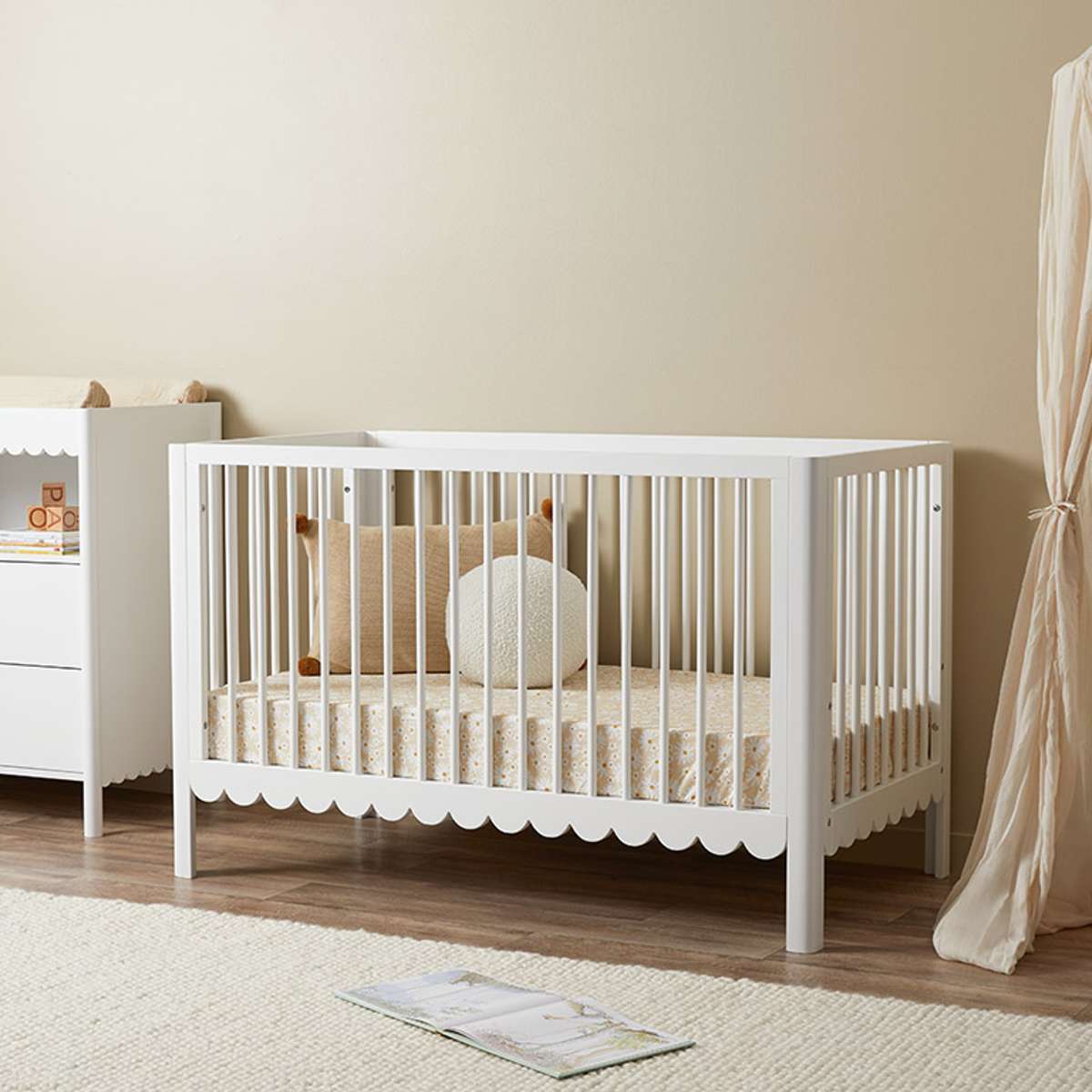 Maisie 5-Piece Nursery Furniture Set - Crib, Dresser, Changing Table, Glider & Nightstand for Baby's Room | Perfect for Newborns & Toddlers | Modern & Safe Nursery Decor