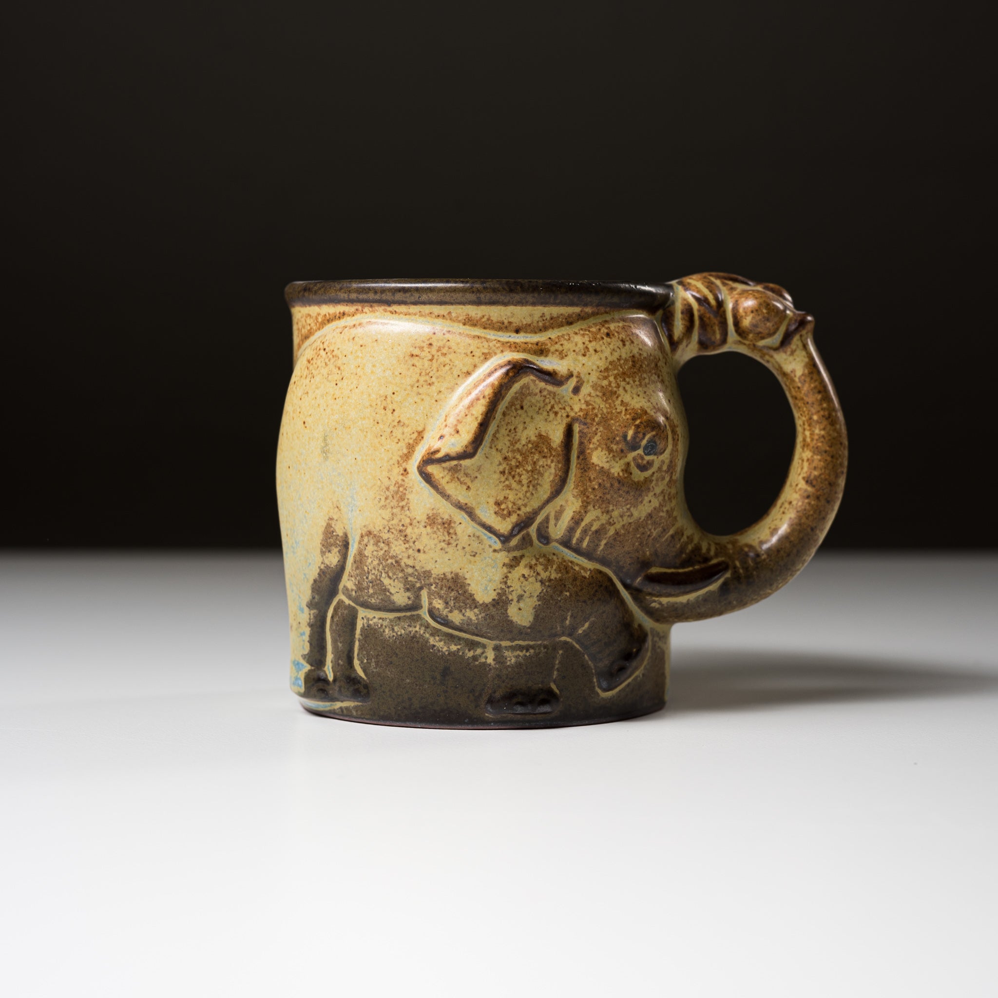Seto Ware KASHIWA Animal Mug Cup - Handcrafted Elephant Ceramic Coffee Cup | Japanese Traditional Pottery for Tea, Coffee & Home Decor