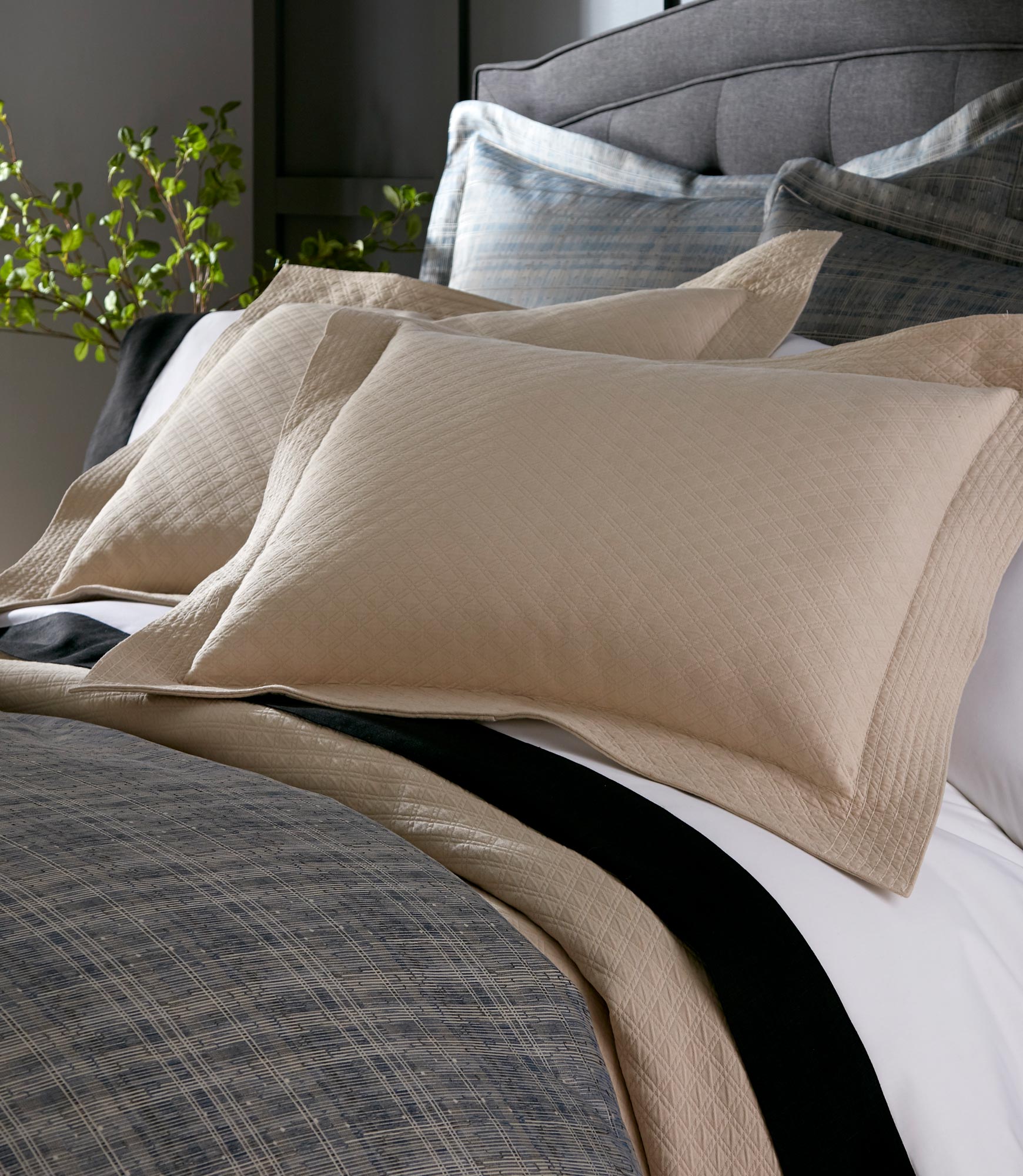 Luxury Alyssa Matelassé Sham - Premium Quilted Bed Pillow Cover for Elegant Home Decor - Perfect for Master Bedroom, Guest Room & Hotel Styling
