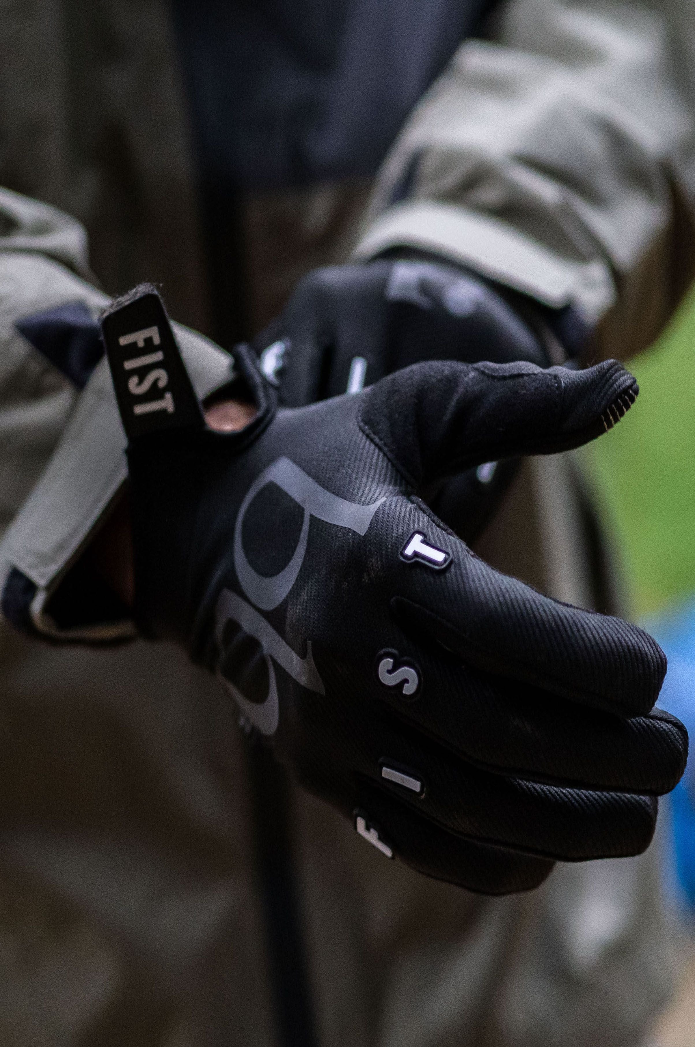 ILABB Youth Riding Gloves - Durable & Comfortable for Equestrian, Horseback Riding, and Outdoor Sports