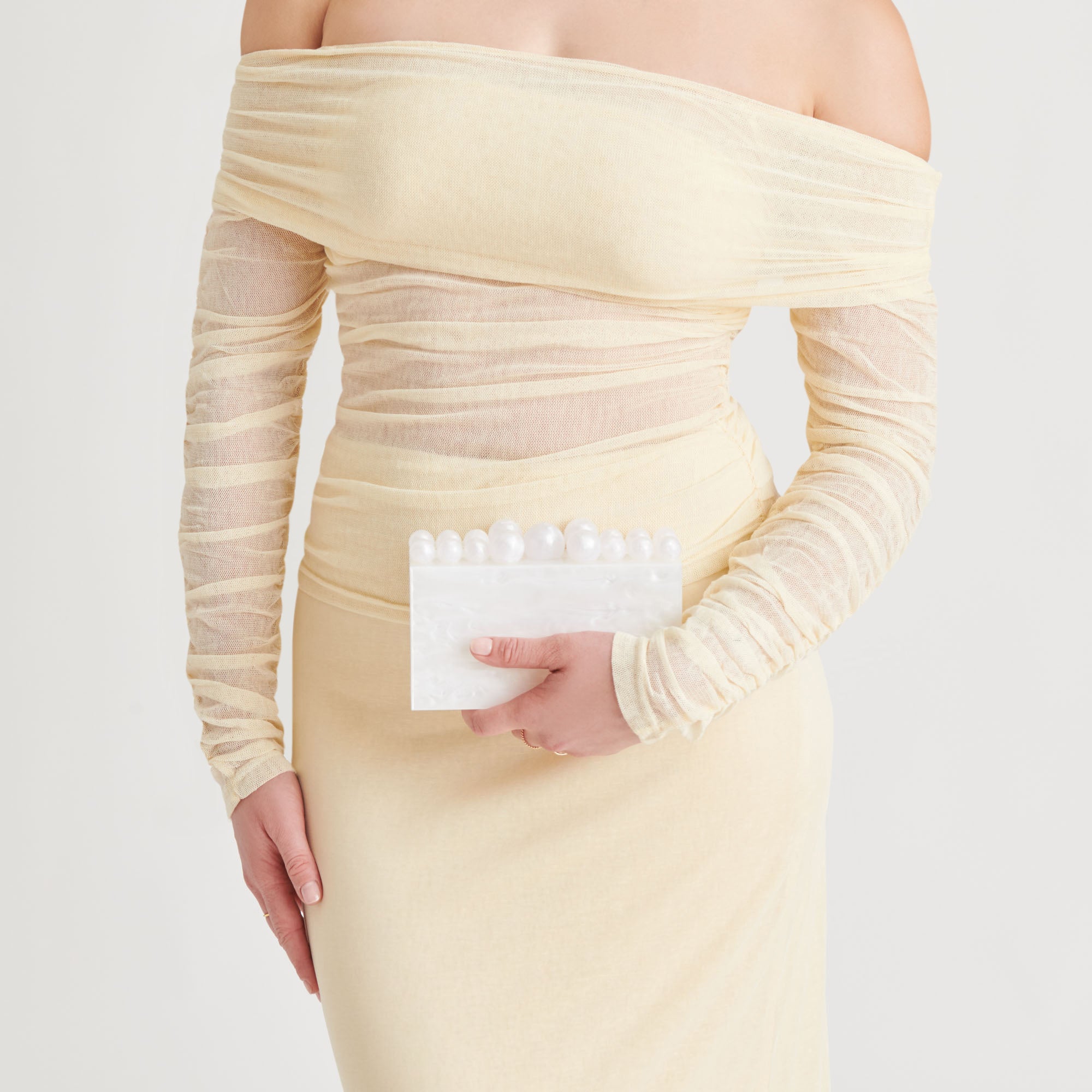 Gerry Clutch White Pearl Acrylic Handbag - Elegant Evening Purse for Women, Perfect for Parties, Weddings & Special Occasions