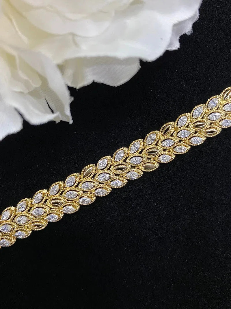 18K Yellow Gold Diamond Bracelet for Women - 4.99 Carat Real Natural Diamonds, Luxury Party Jewelry, Elegant Middle Style - Perfect for Weddings, Anniversaries & Special Occasions