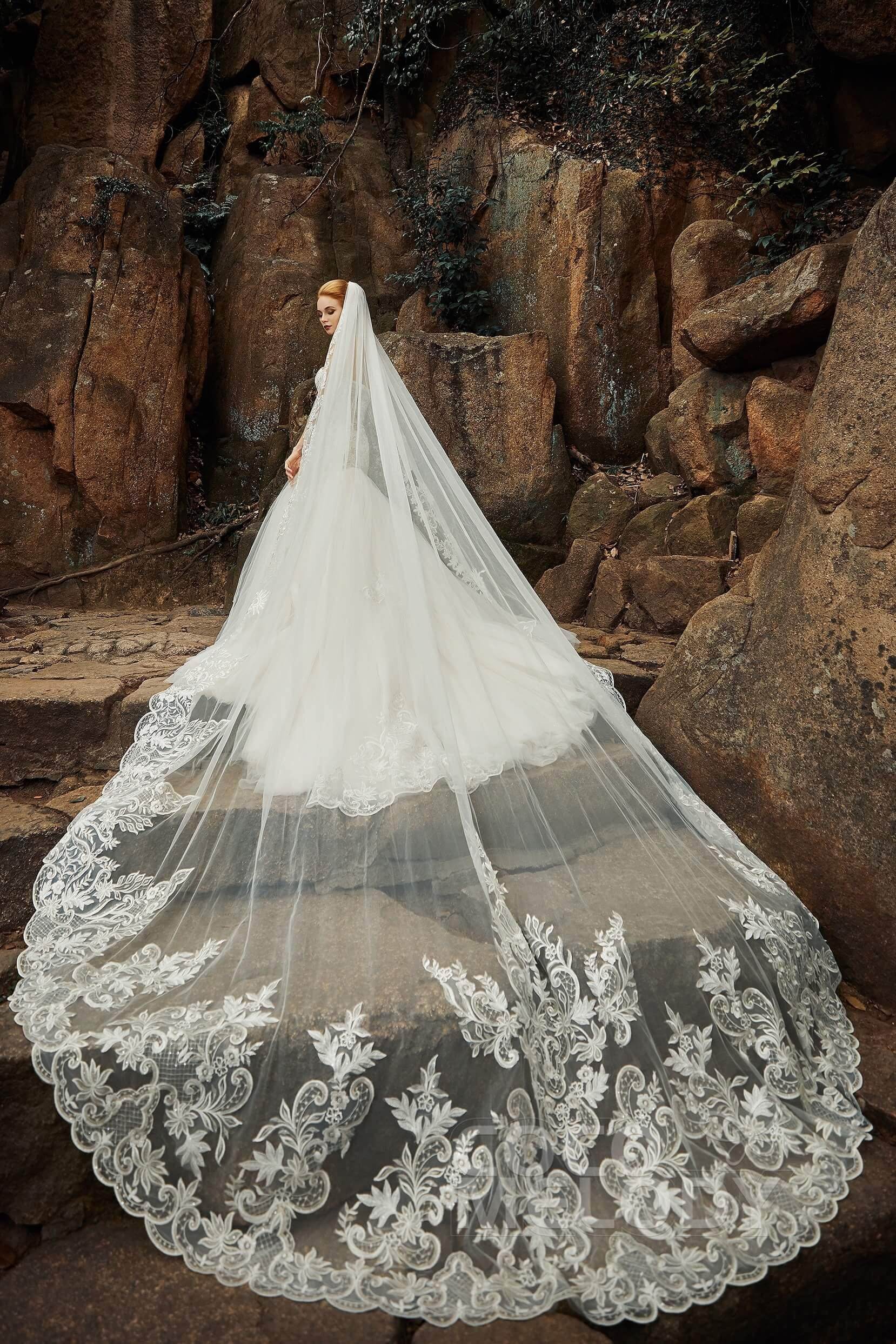 Elegant One-Tier Lace Tulle Cathedral Wedding Veil with Appliques & Beading (CV0190) - Perfect for Bridal Gowns, Formal Weddings & Romantic Photo Shoots