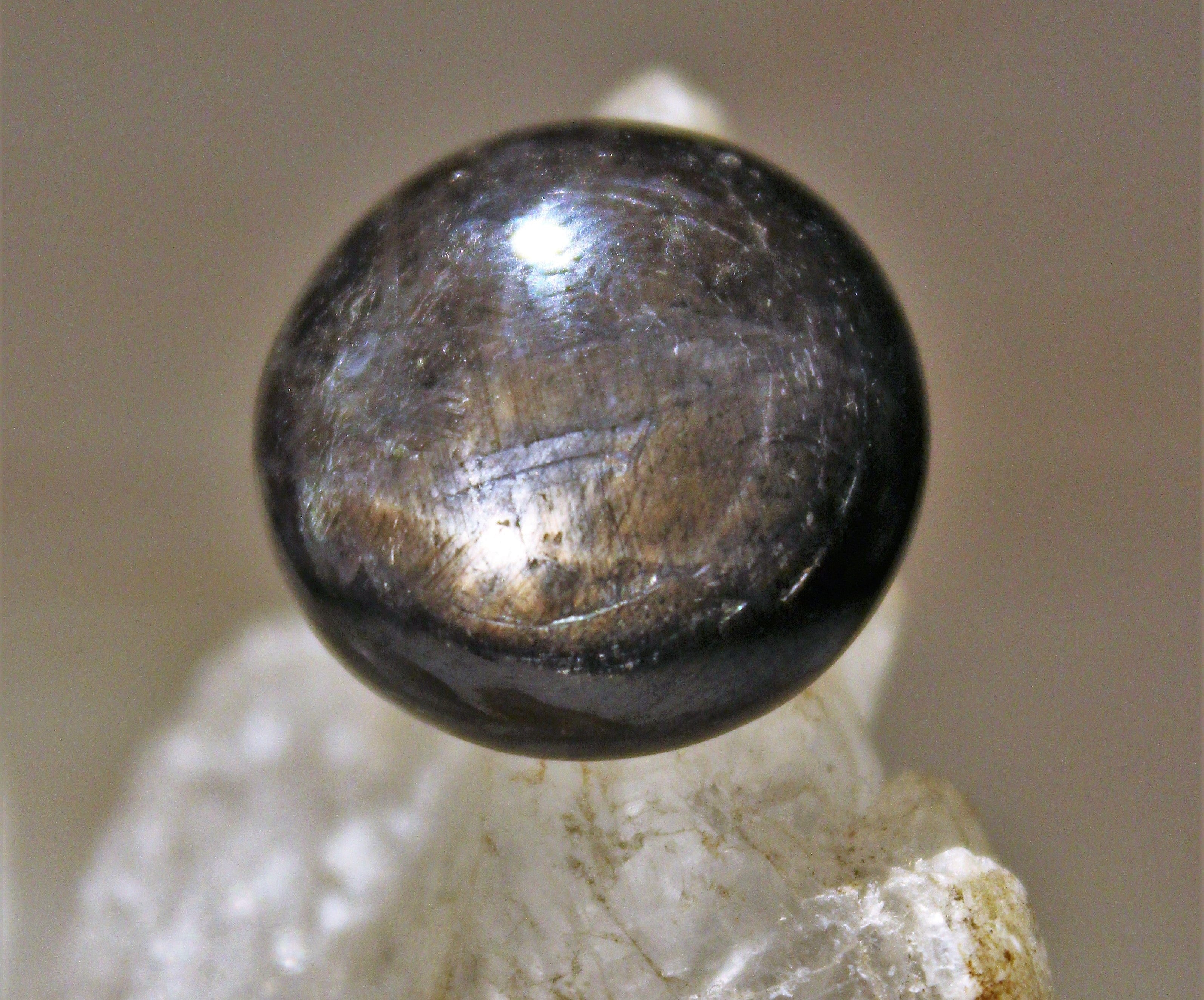 Natural Black Star Sapphire Cabochon Gemstone for Jewelry Making - Perfect for Rings, Pendants & Bracelets - Healing & Spiritual Use