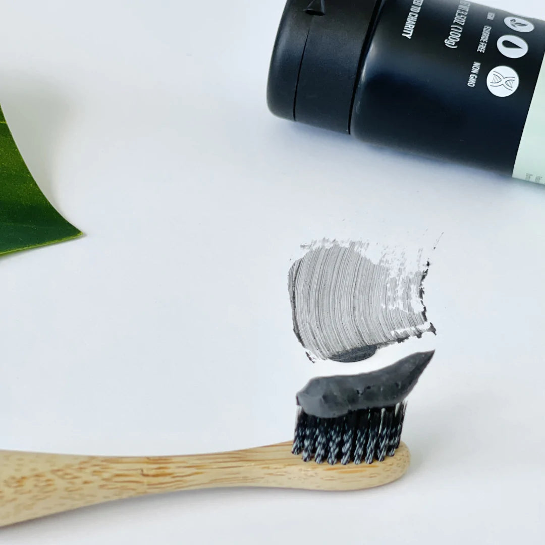 Natural Whitening Toothpaste with Charcoal & Bentonite Clay - Freshens Breath & Removes Stains for a Brighter Smile - Perfect for Daily Oral Care & Teeth Whitening